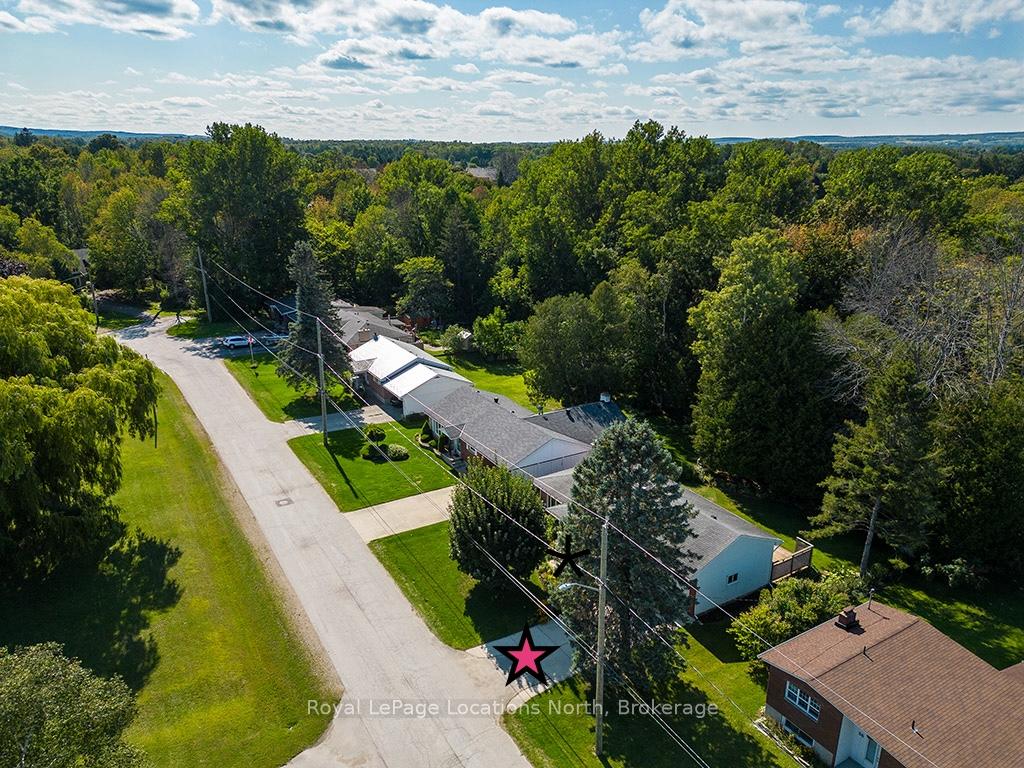 Photo 4 of 64 Ivan Street, Meaford — HOMEH