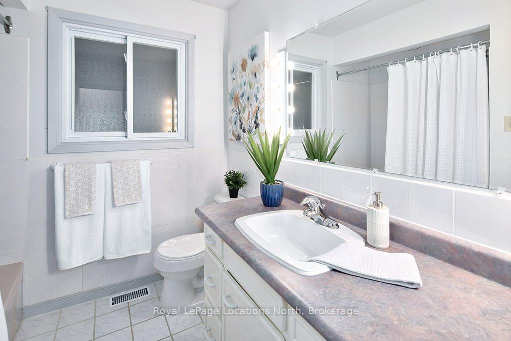Photo 27 of 64 Ivan Street, Meaford — HOMEH