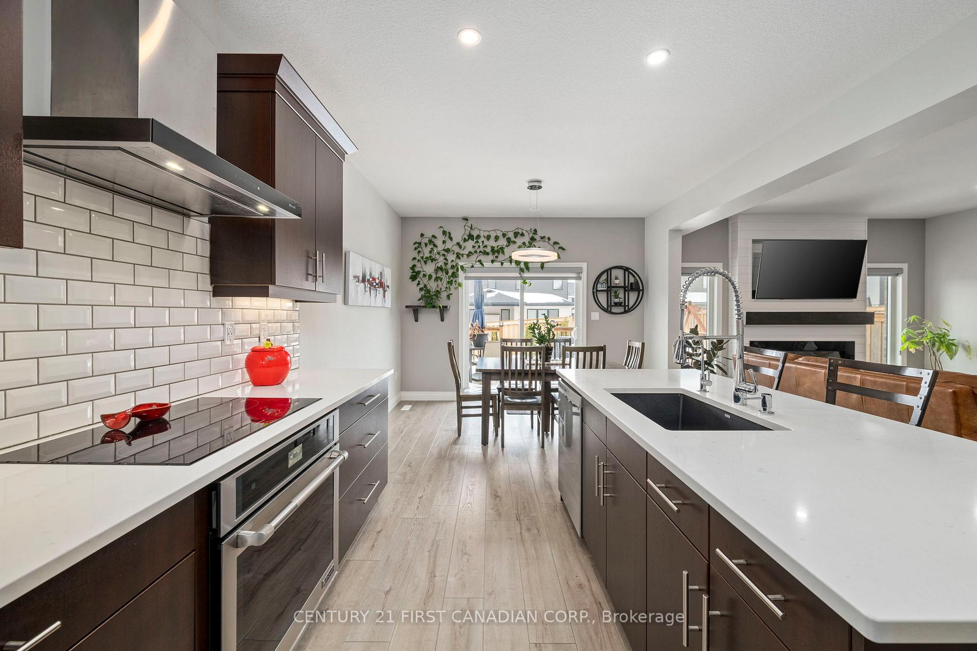 Photo 9 of 117 Gilmour Drive, Lucan Biddulph, Lucan — HOMEH