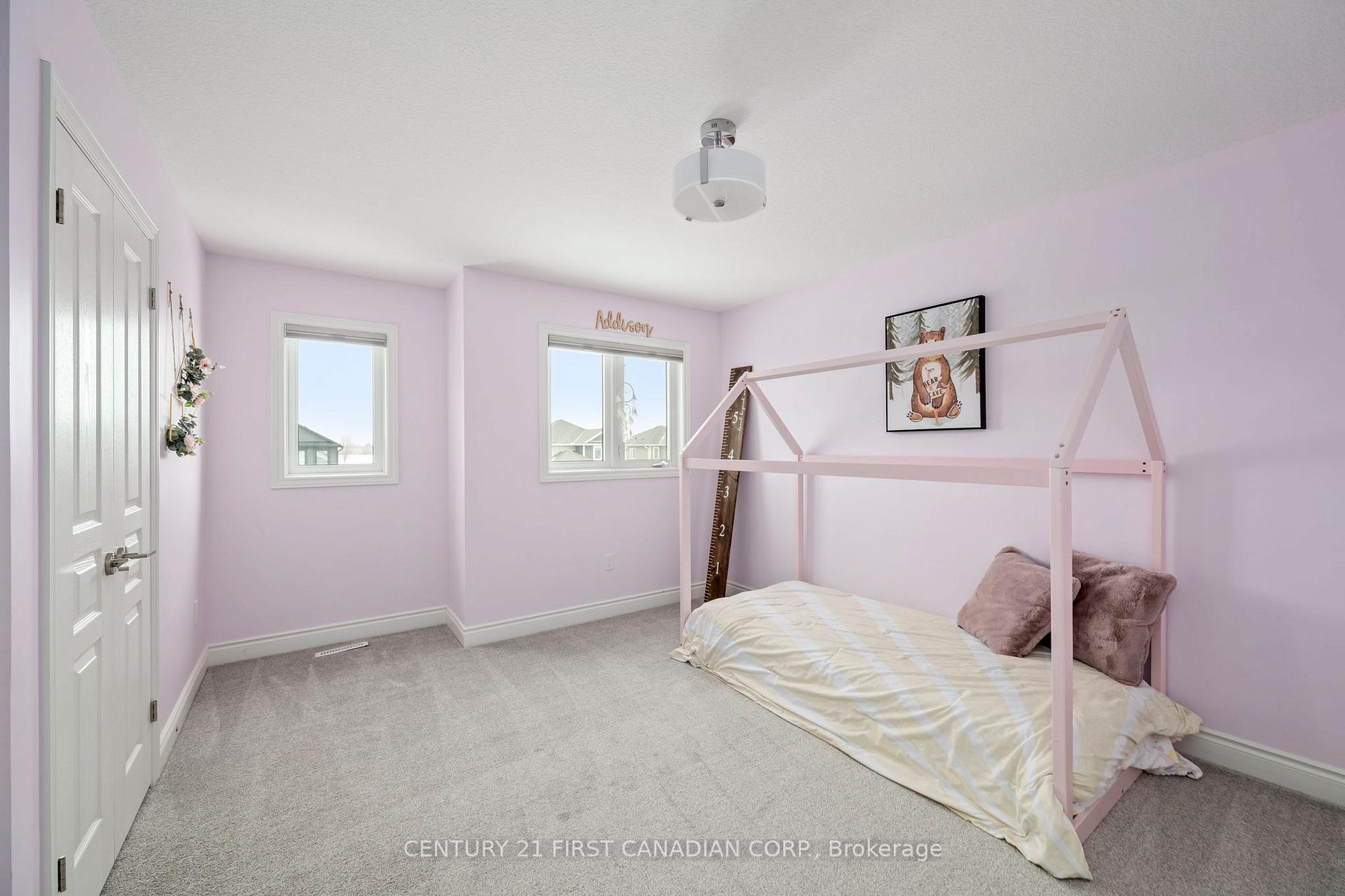 Photo 23 of 117 Gilmour Drive, Lucan Biddulph, Lucan — HOMEH