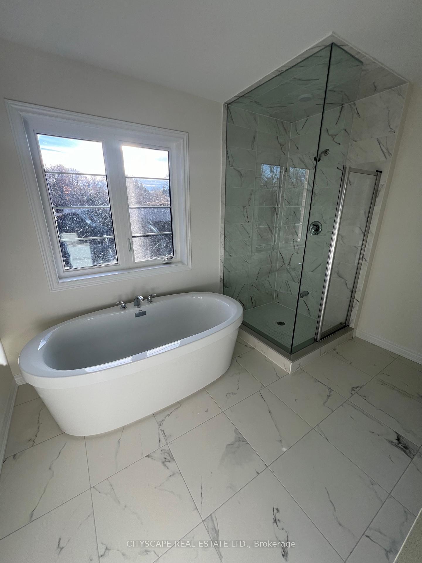 Photo 1 of 1392 Davis Loop Drive E, Innisfil, Lefroy — HOMEH
