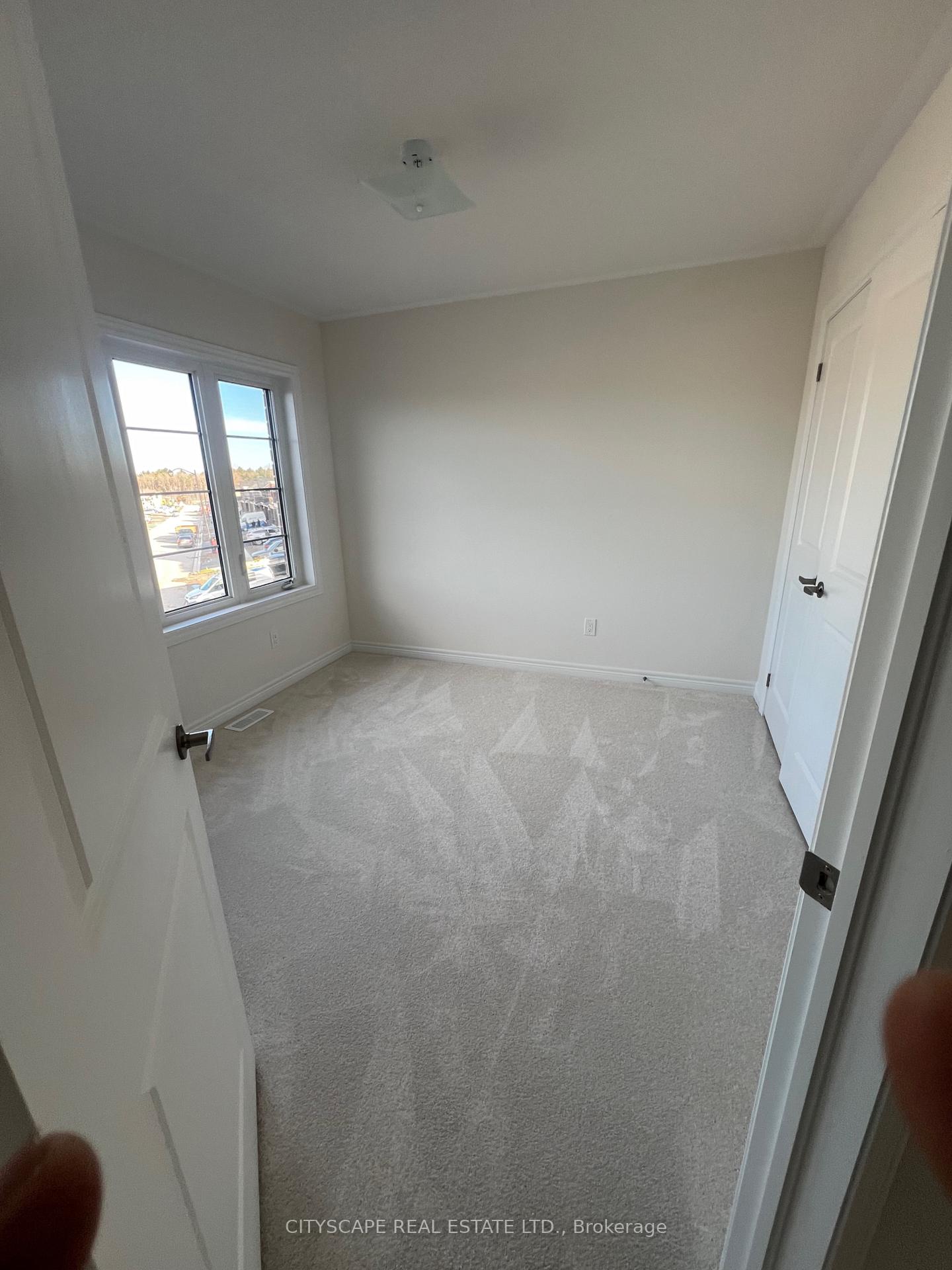 Photo 23 of 1392 Davis Loop Drive E, Innisfil, Lefroy — HOMEH