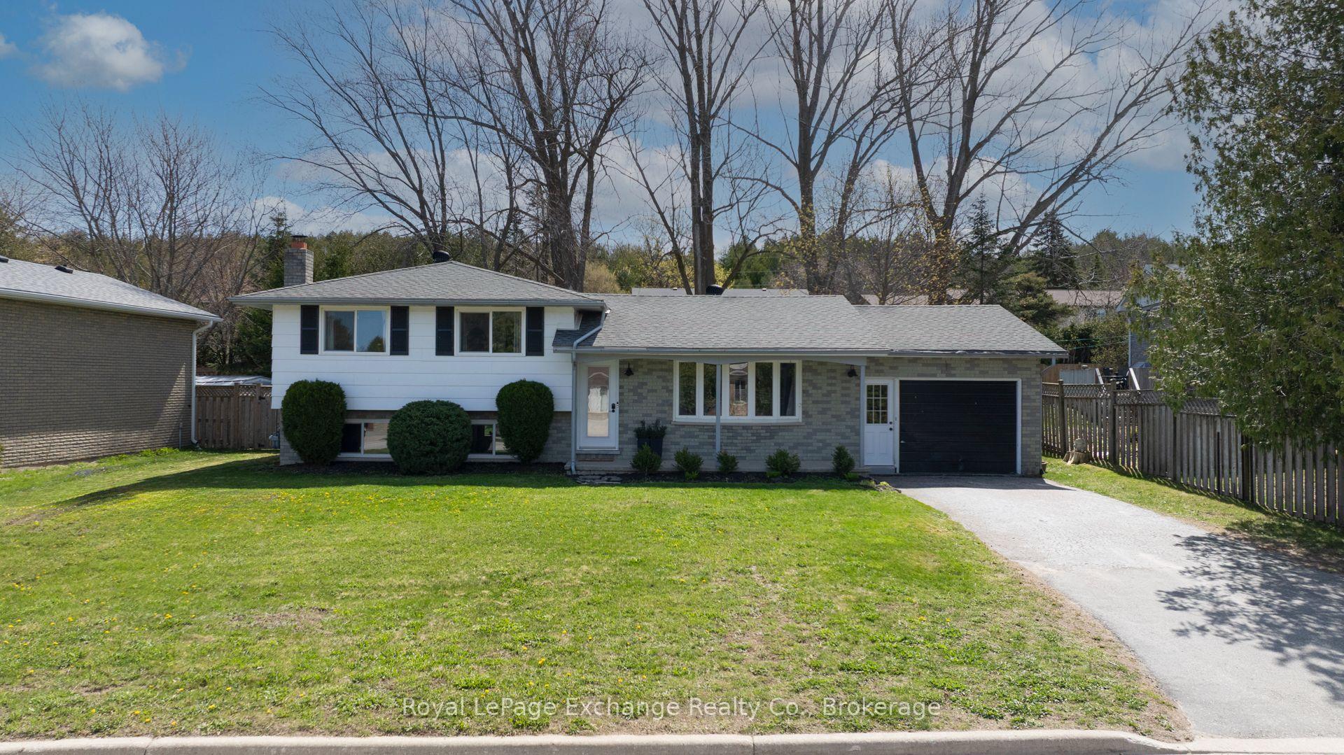 Photo 1 of 4 Inverlyn Crescent N, Kincardine — HOMEH