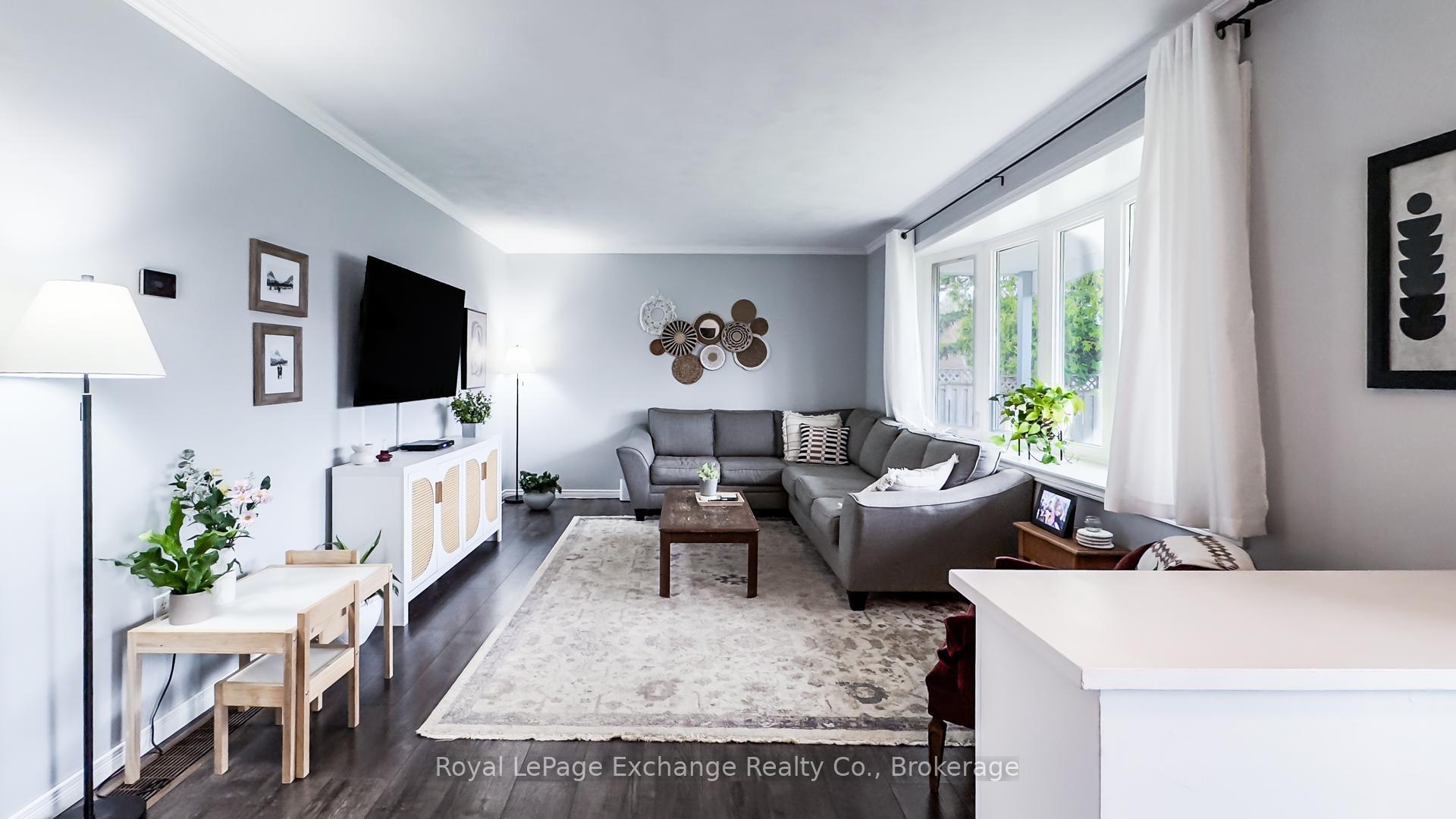 Photo 6 of 4 Inverlyn Crescent N, Kincardine — HOMEH