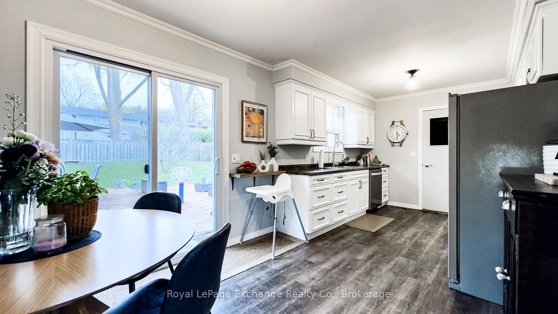 Photo 9 of 4 Inverlyn Crescent N, Kincardine — HOMEH