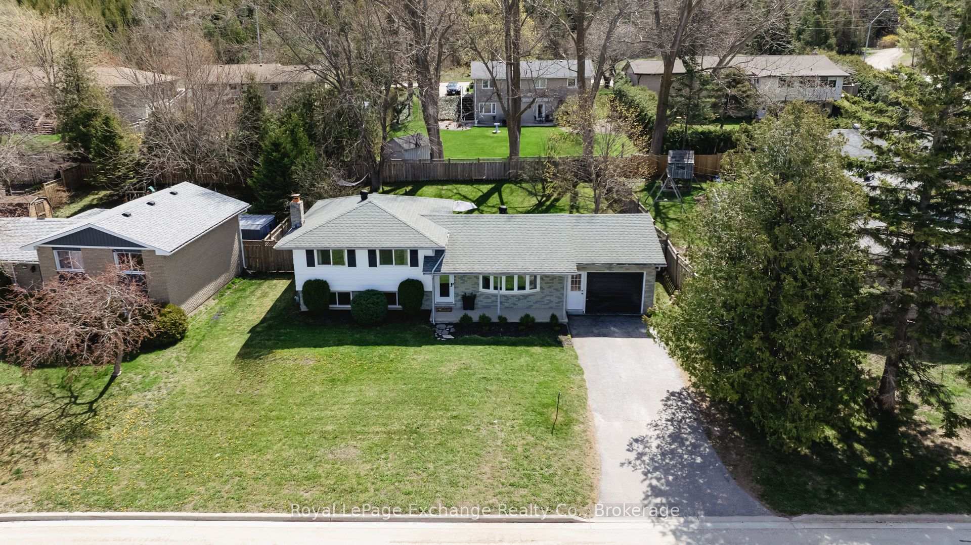 Photo 34 of 4 Inverlyn Crescent N, Kincardine — HOMEH