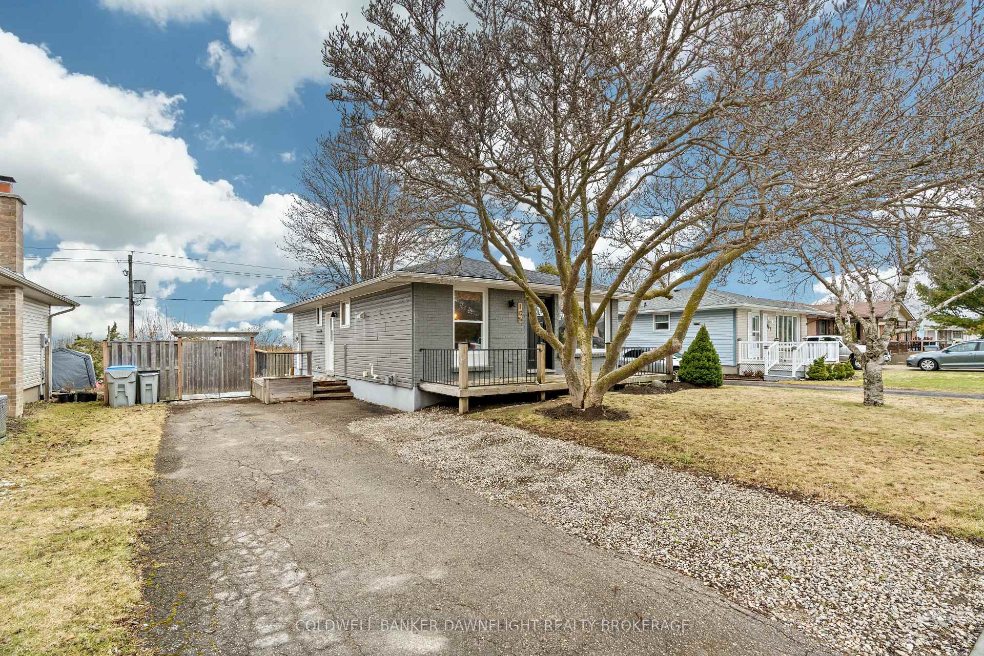 Photo 3 of 105 Kleinfeldt Avenue, Lucan Biddulph, Lucan — HOMEH