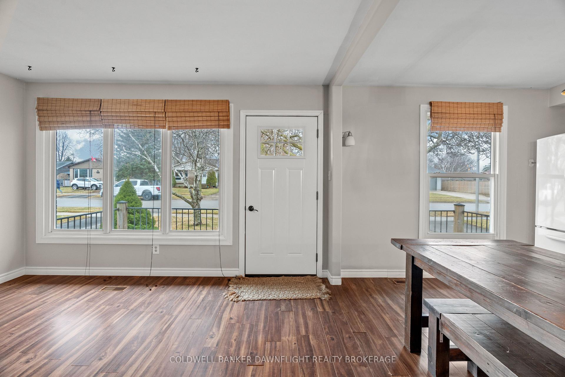 Photo 6 of 105 Kleinfeldt Avenue, Lucan Biddulph, Lucan — HOMEH