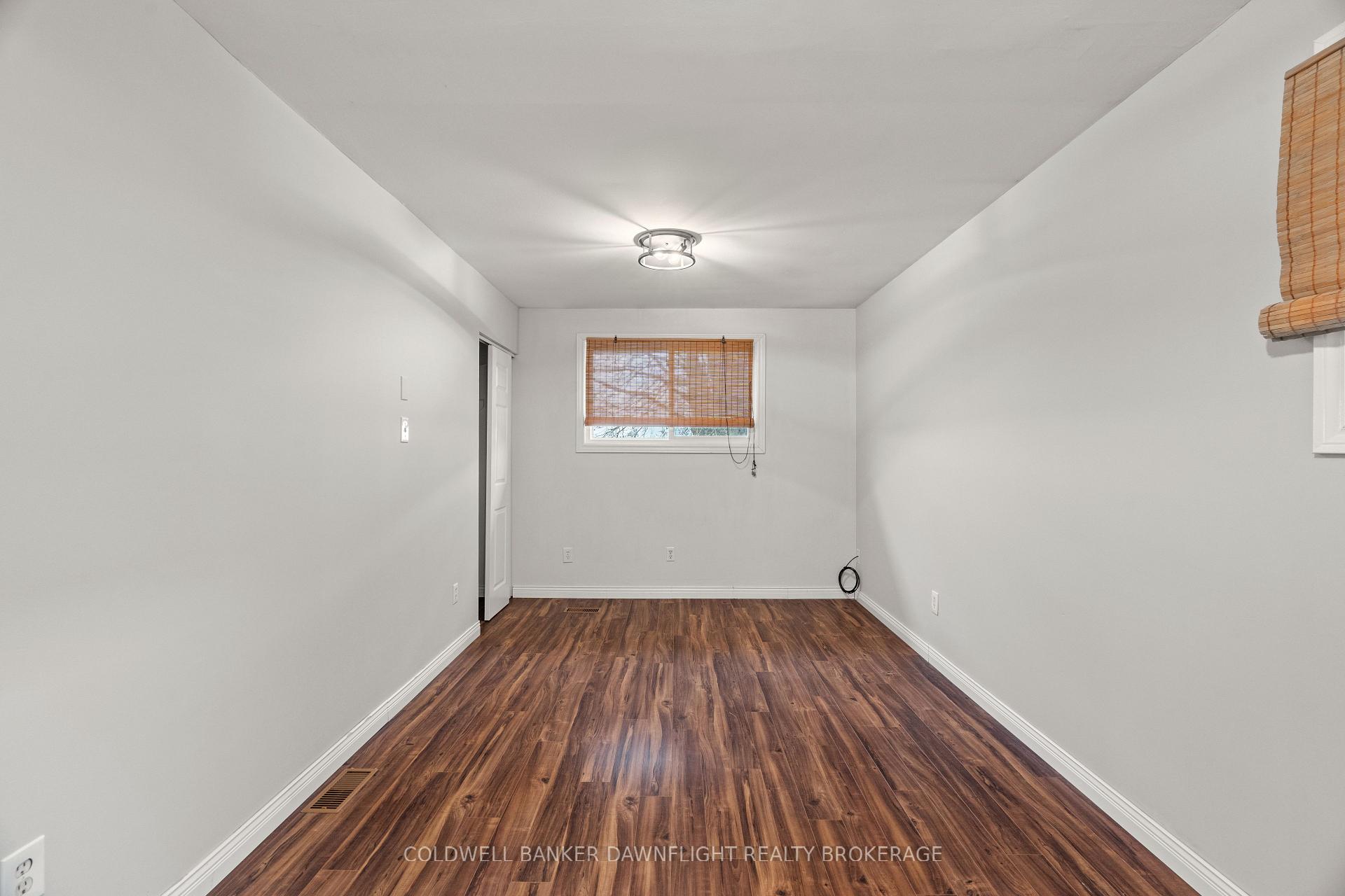 Photo 17 of 105 Kleinfeldt Avenue, Lucan Biddulph, Lucan — HOMEH