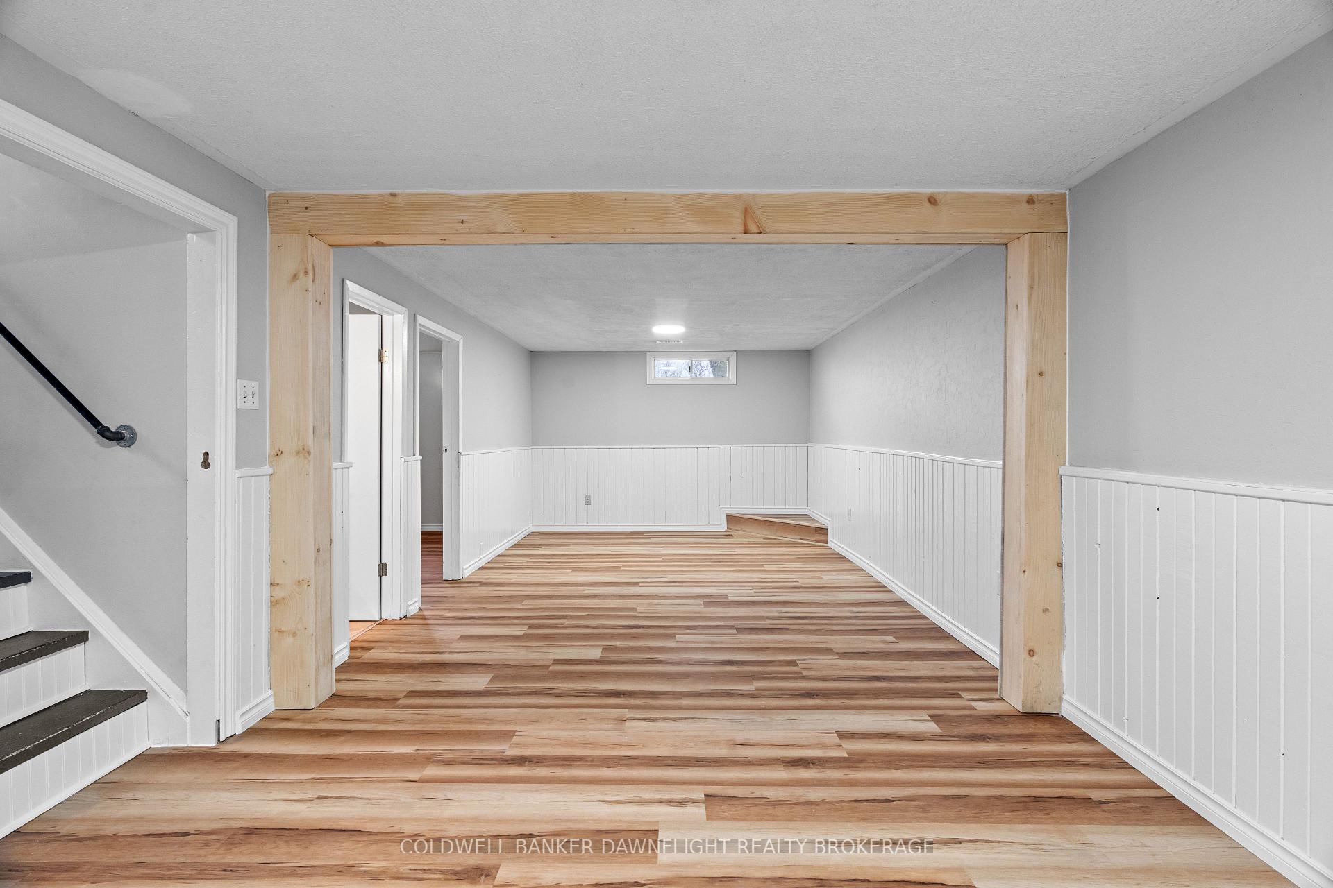 Photo 25 of 105 Kleinfeldt Avenue, Lucan Biddulph, Lucan — HOMEH