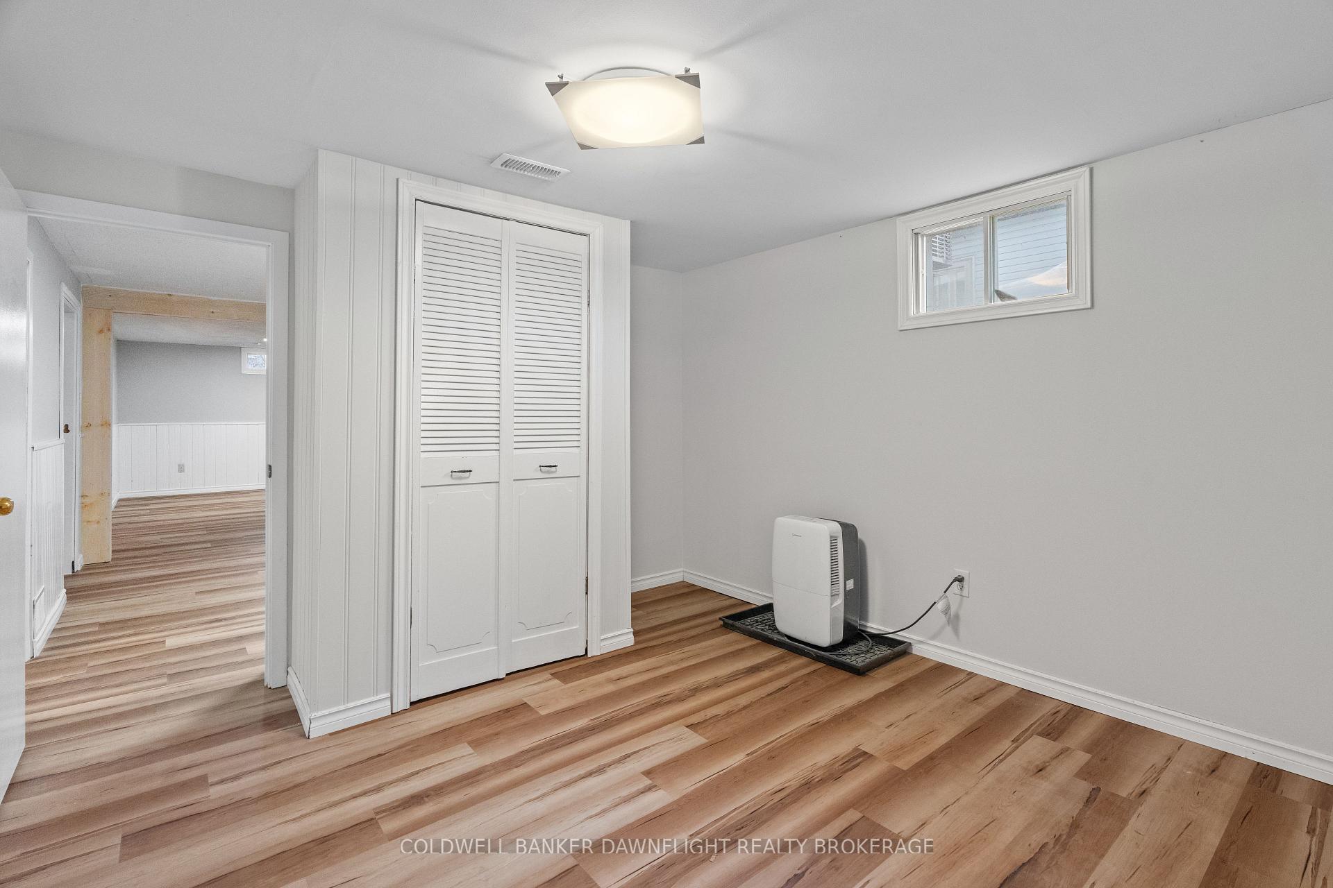 Photo 33 of 105 Kleinfeldt Avenue, Lucan Biddulph, Lucan — HOMEH