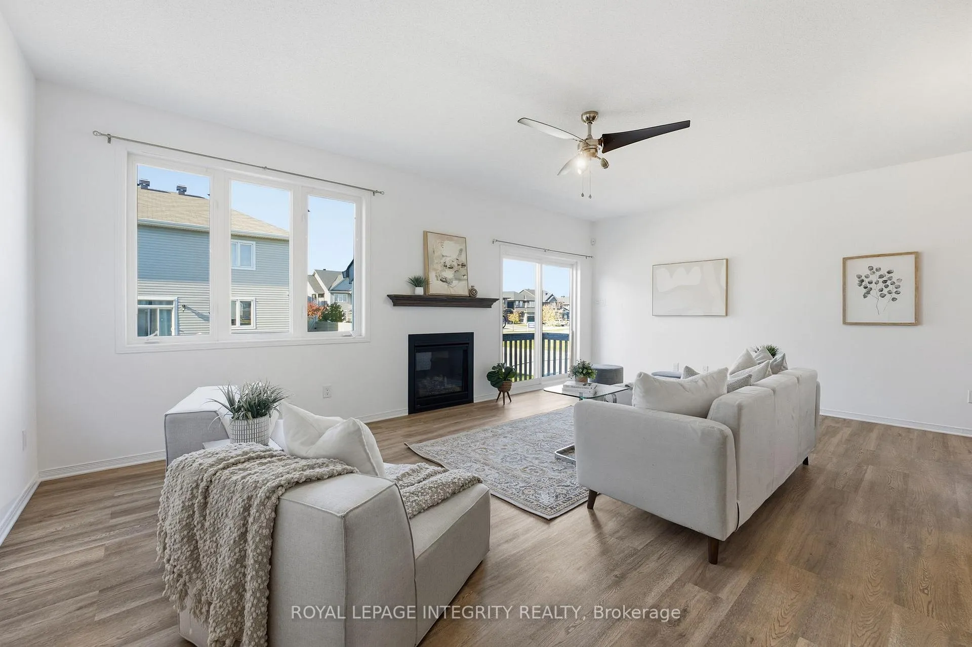 Photo 3 of 200 Rover Street, Ottawa, Kanata - Emerald Meadows/Trailwest — HOMEH