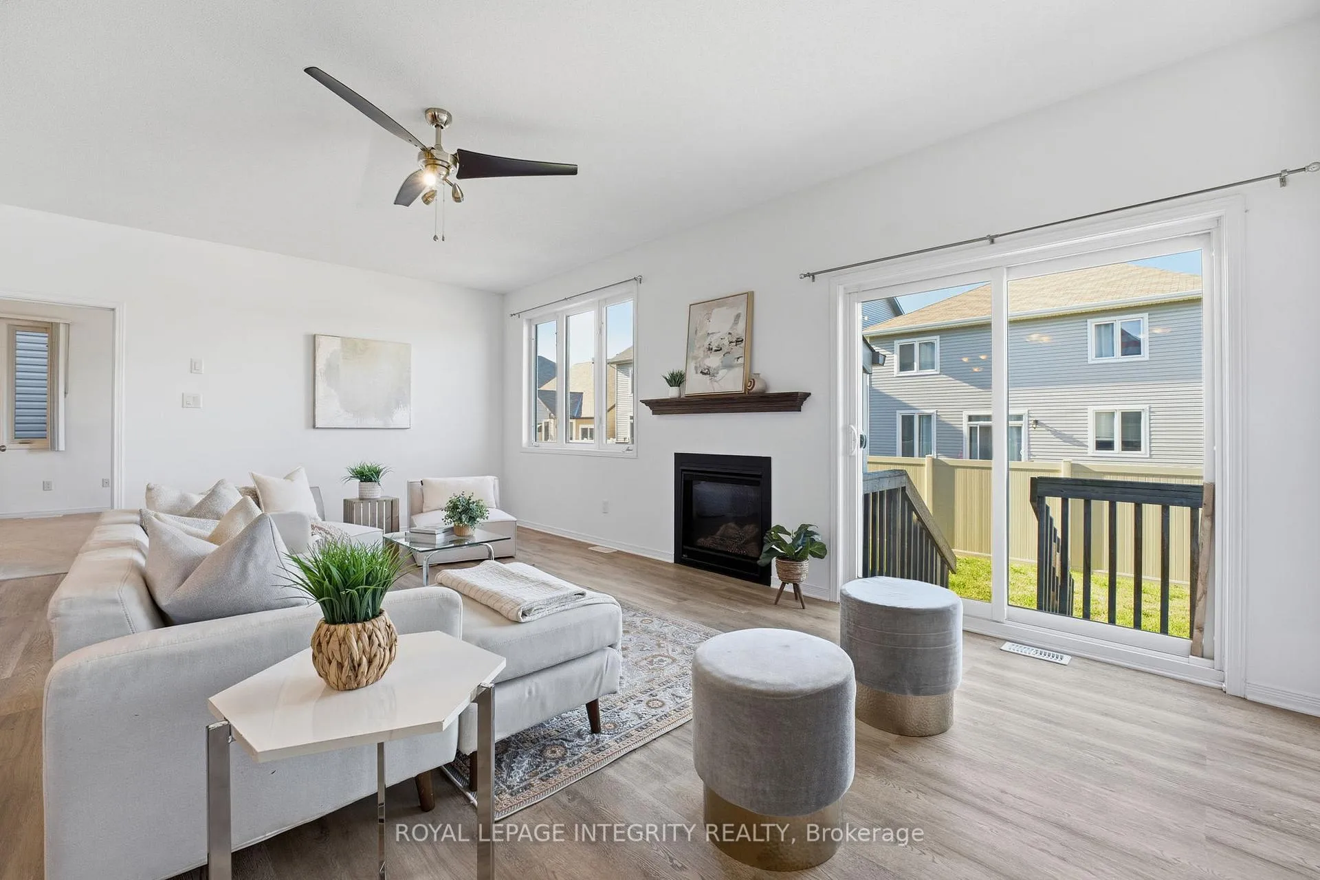 Photo 4 of 200 Rover Street, Ottawa, Kanata - Emerald Meadows/Trailwest — HOMEH