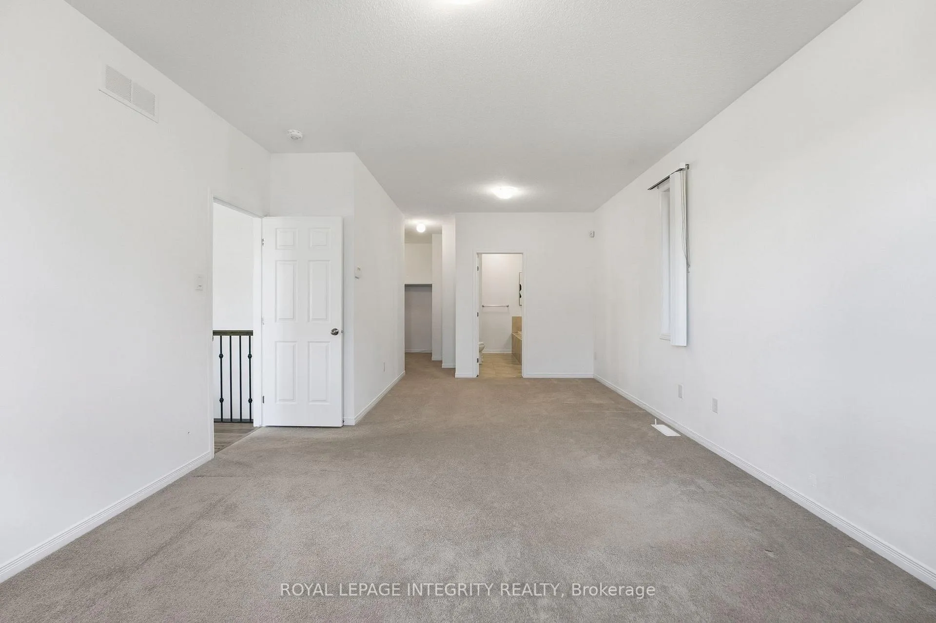Photo 10 of 200 Rover Street, Ottawa, Kanata - Emerald Meadows/Trailwest — HOMEH