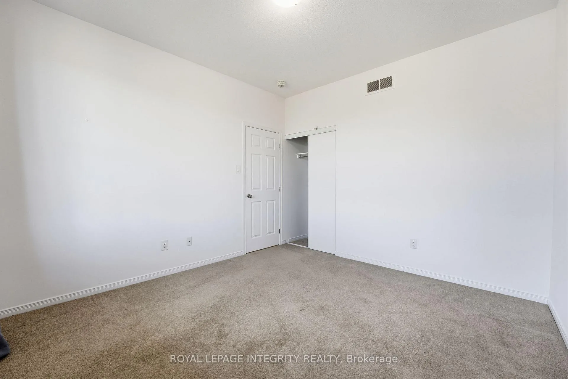 Photo 14 of 200 Rover Street, Ottawa, Kanata - Emerald Meadows/Trailwest — HOMEH
