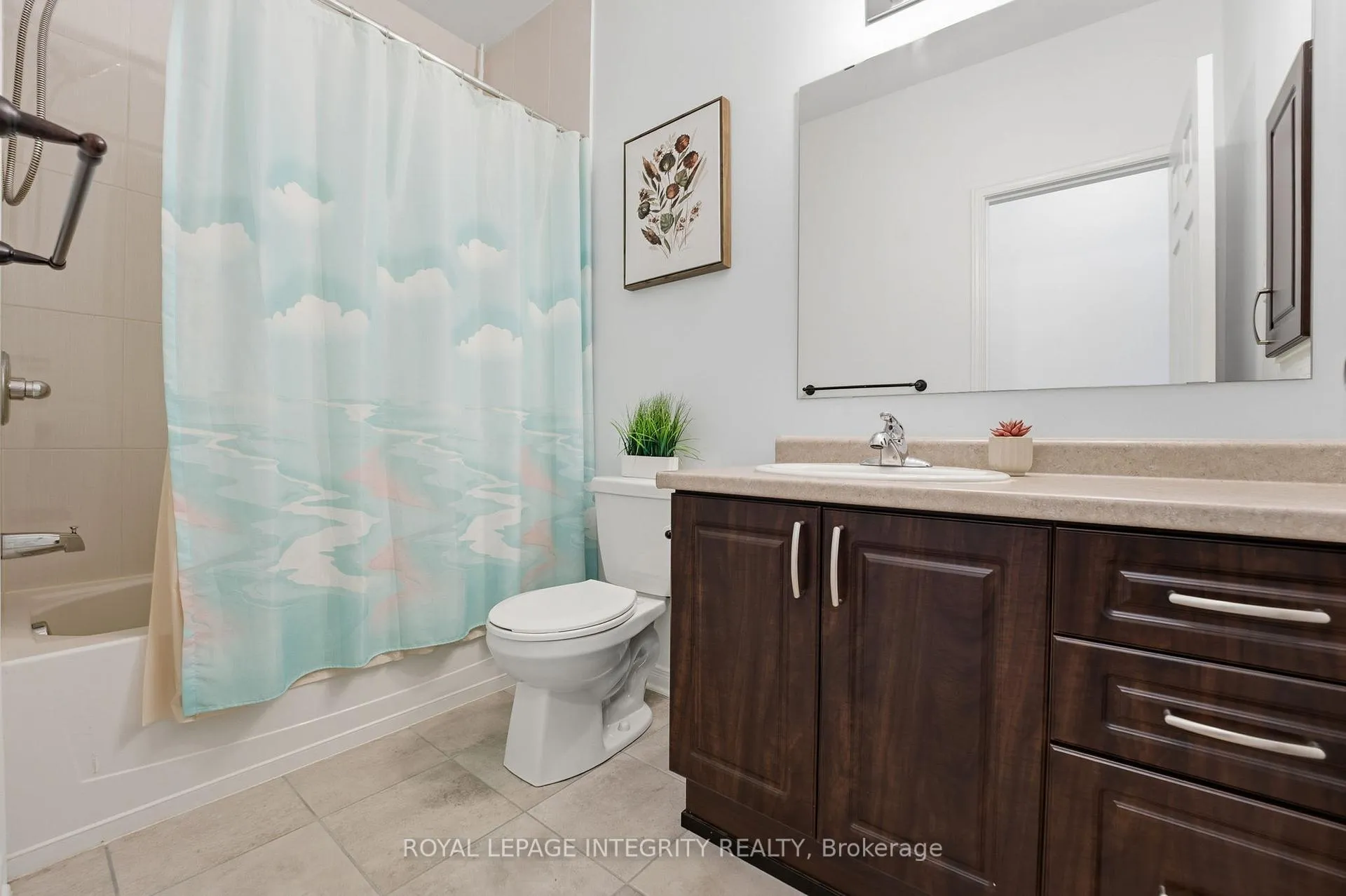 Photo 15 of 200 Rover Street, Ottawa, Kanata - Emerald Meadows/Trailwest — HOMEH