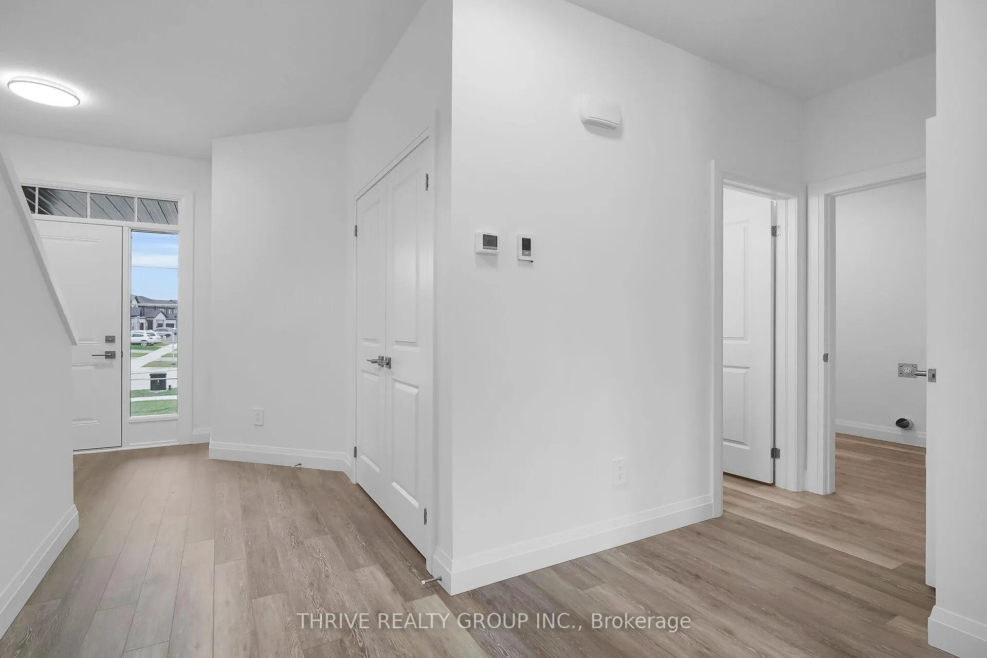 Photo 3 of 2400 Jordan Boulevard, London, North S — HOMEH