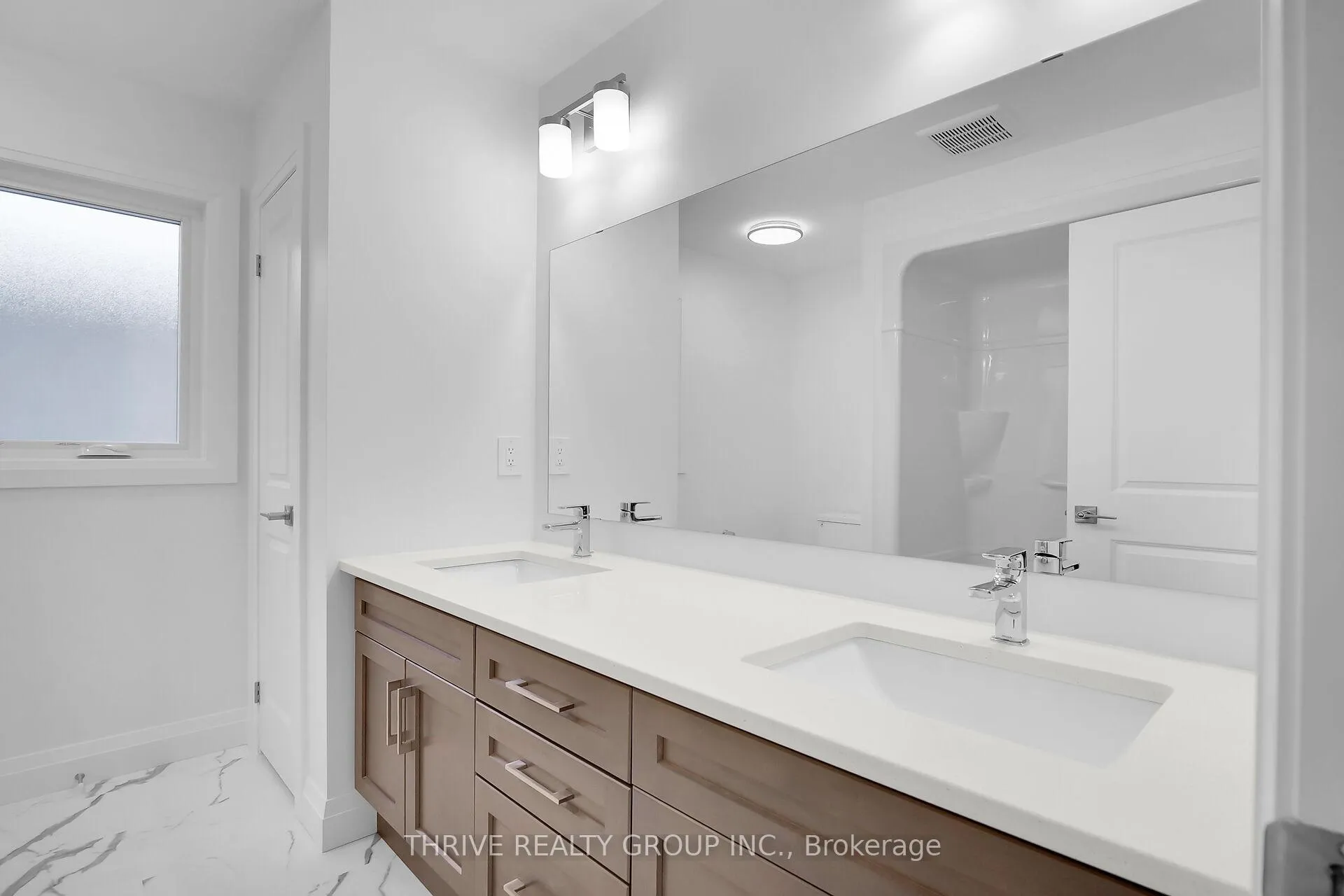 Photo 14 of 2400 Jordan Boulevard, London, North S — HOMEH
