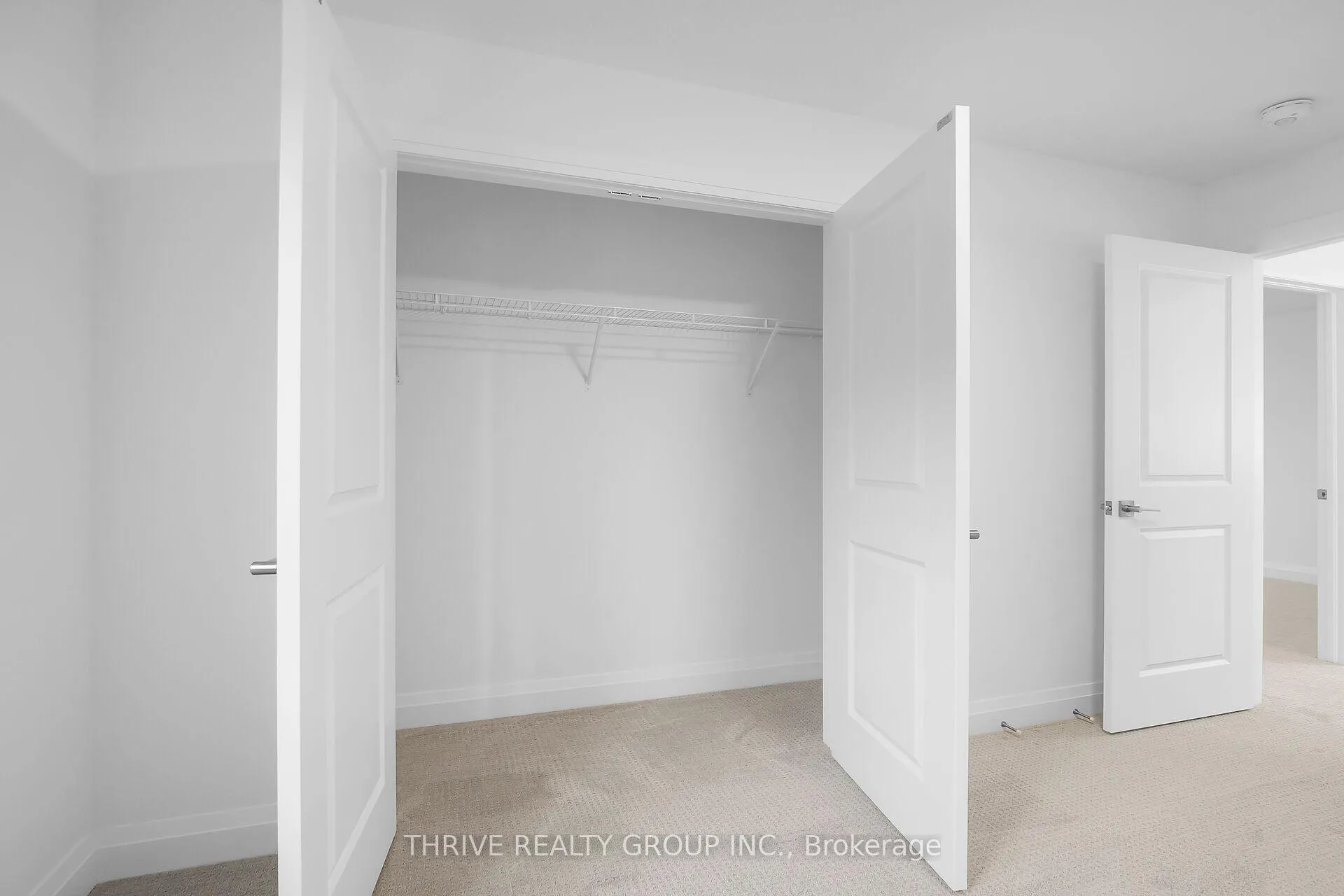 Photo 17 of 2400 Jordan Boulevard, London, North S — HOMEH