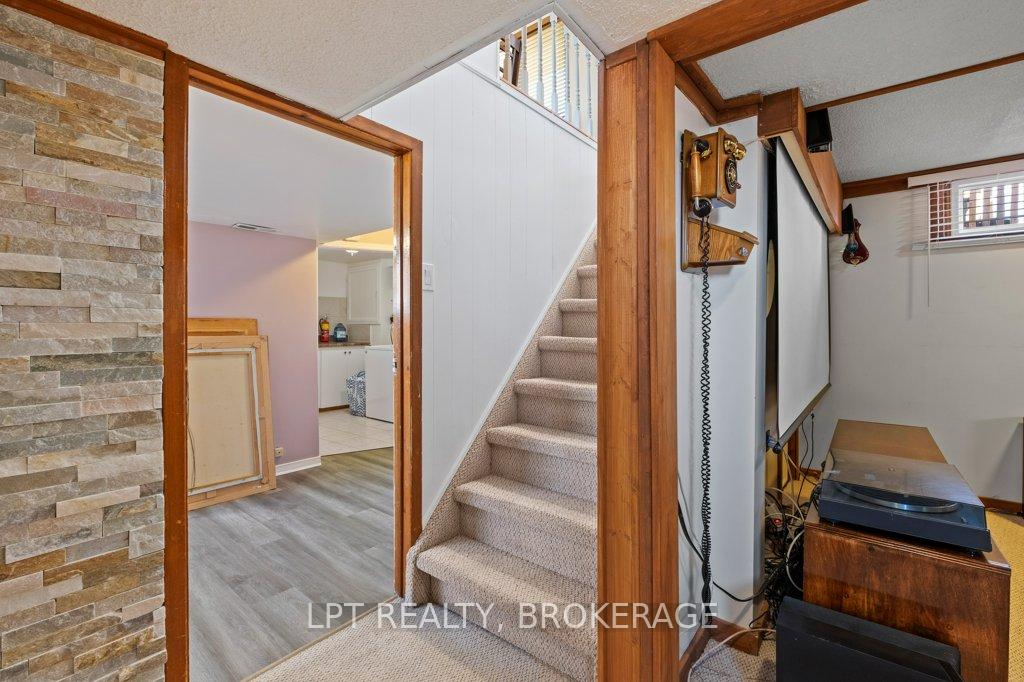 Photo 24 of 3 Deerfield Street, Loyalist, Amherstview — HOMEH