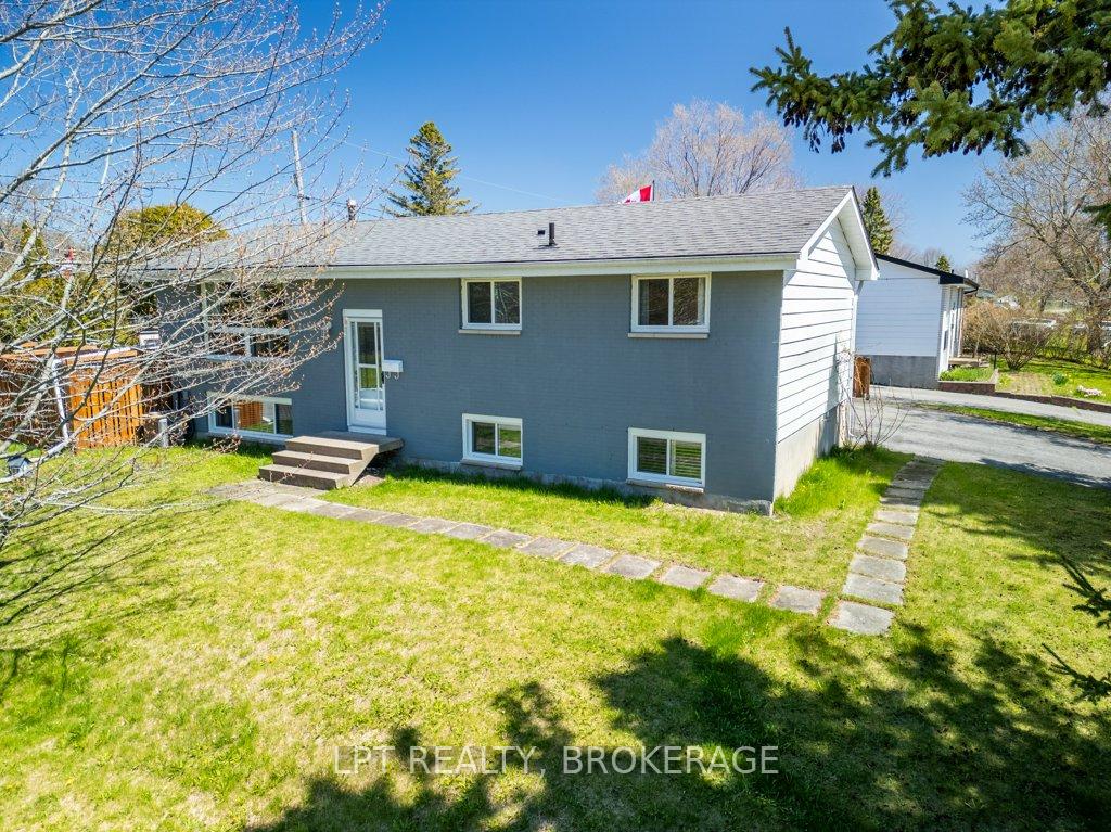 Photo 40 of 3 Deerfield Street, Loyalist, Amherstview — HOMEH