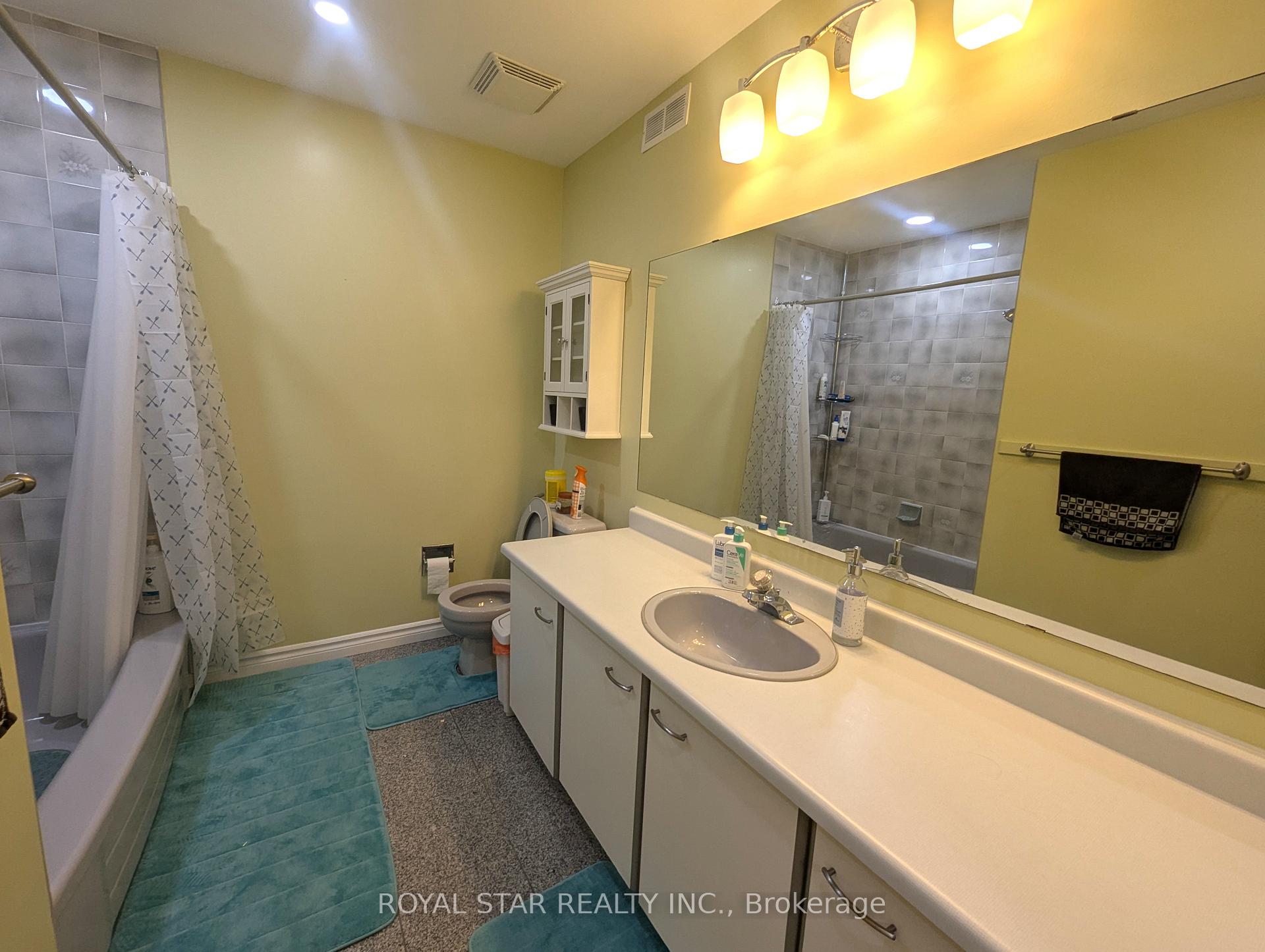 Photo 22 of 18 Collingwood Crescent, Ottawa, Kanata - Morgan's Grant/South March — HOMEH