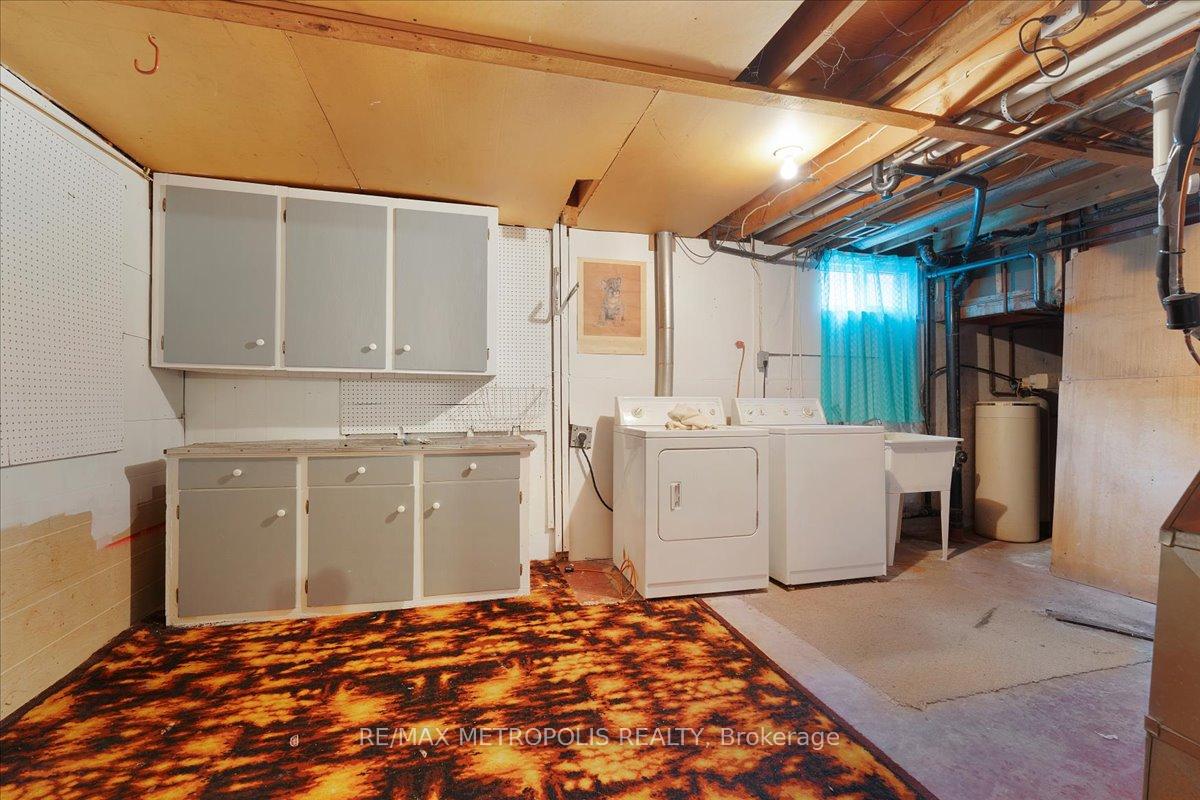 Photo 20 of Unit Upper, 23 Silver Aspen Crescent, Kitchener, Forest Heights — HOMEH