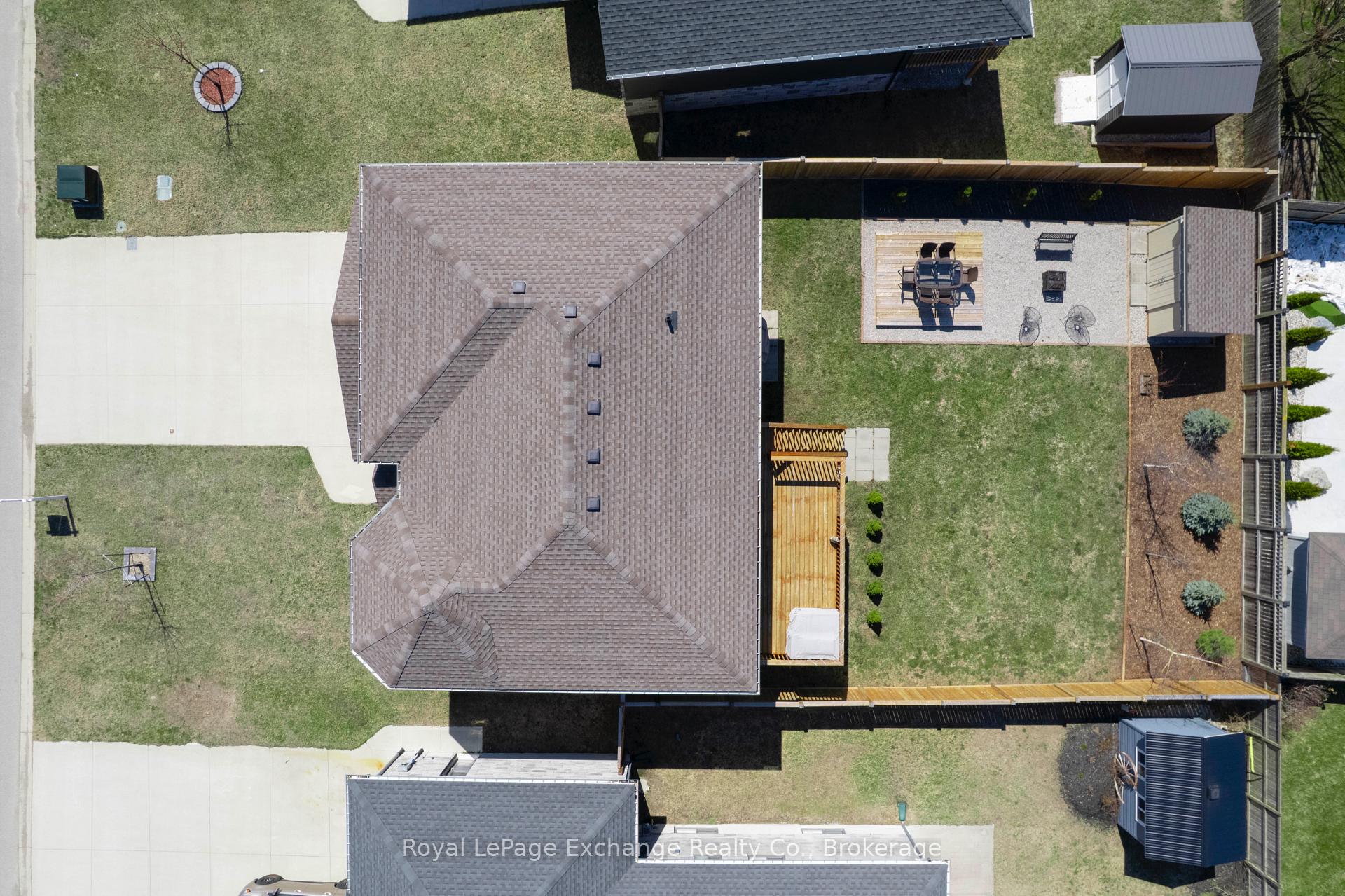 Photo 3 of 40 Lakefield Drive, Kincardine — HOMEH