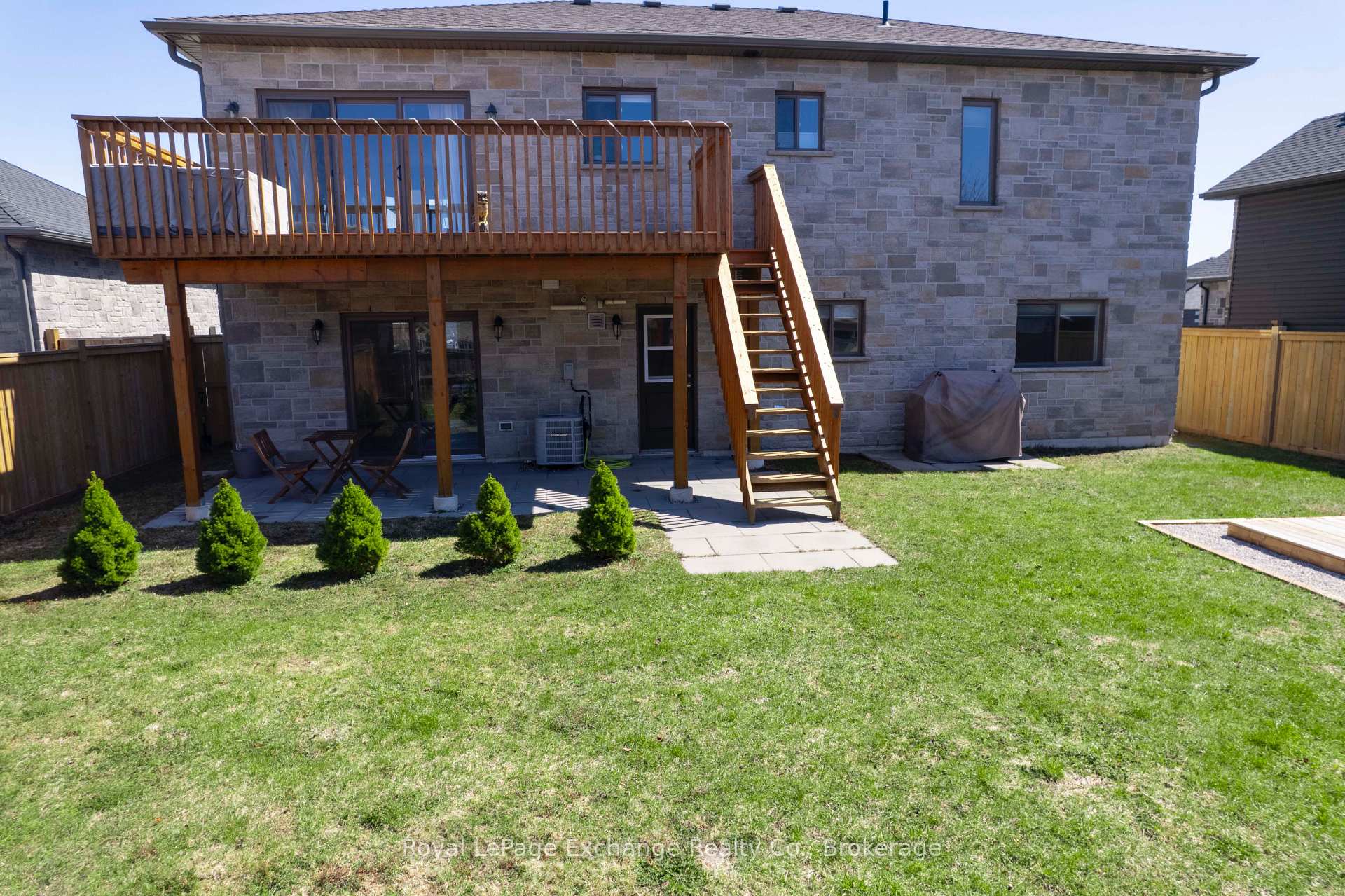 Photo 7 of 40 Lakefield Drive, Kincardine — HOMEH