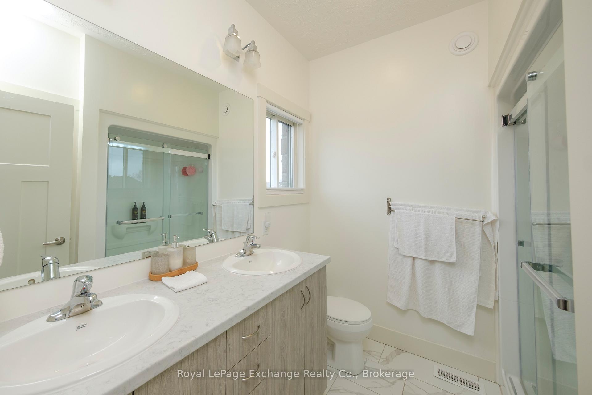 Photo 21 of 40 Lakefield Drive, Kincardine — HOMEH