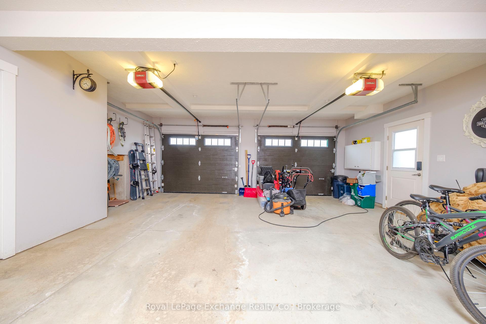 Photo 30 of 40 Lakefield Drive, Kincardine — HOMEH