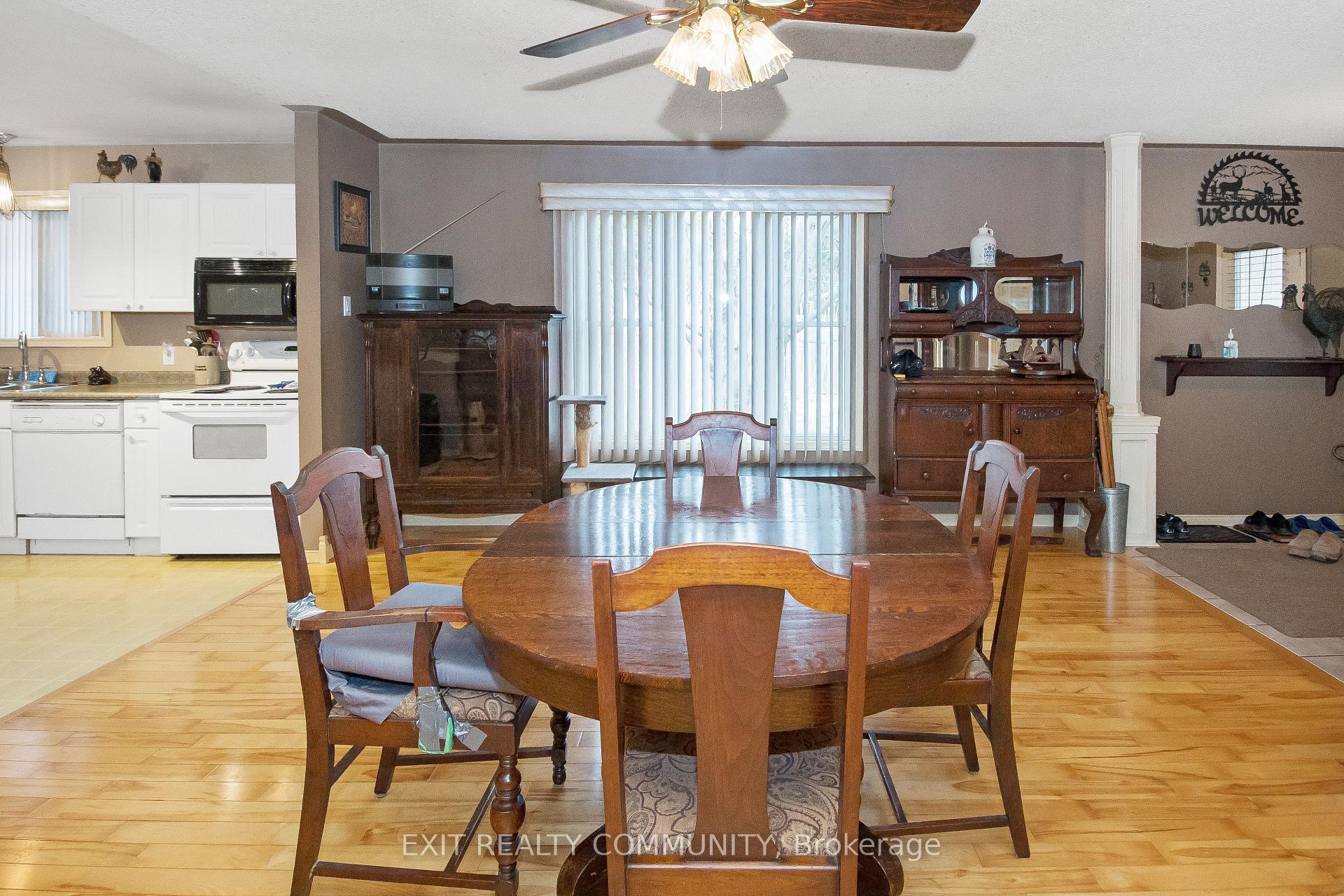 Photo 9 of 6308 William Street, Lucan Biddulph, Lucan — HOMEH