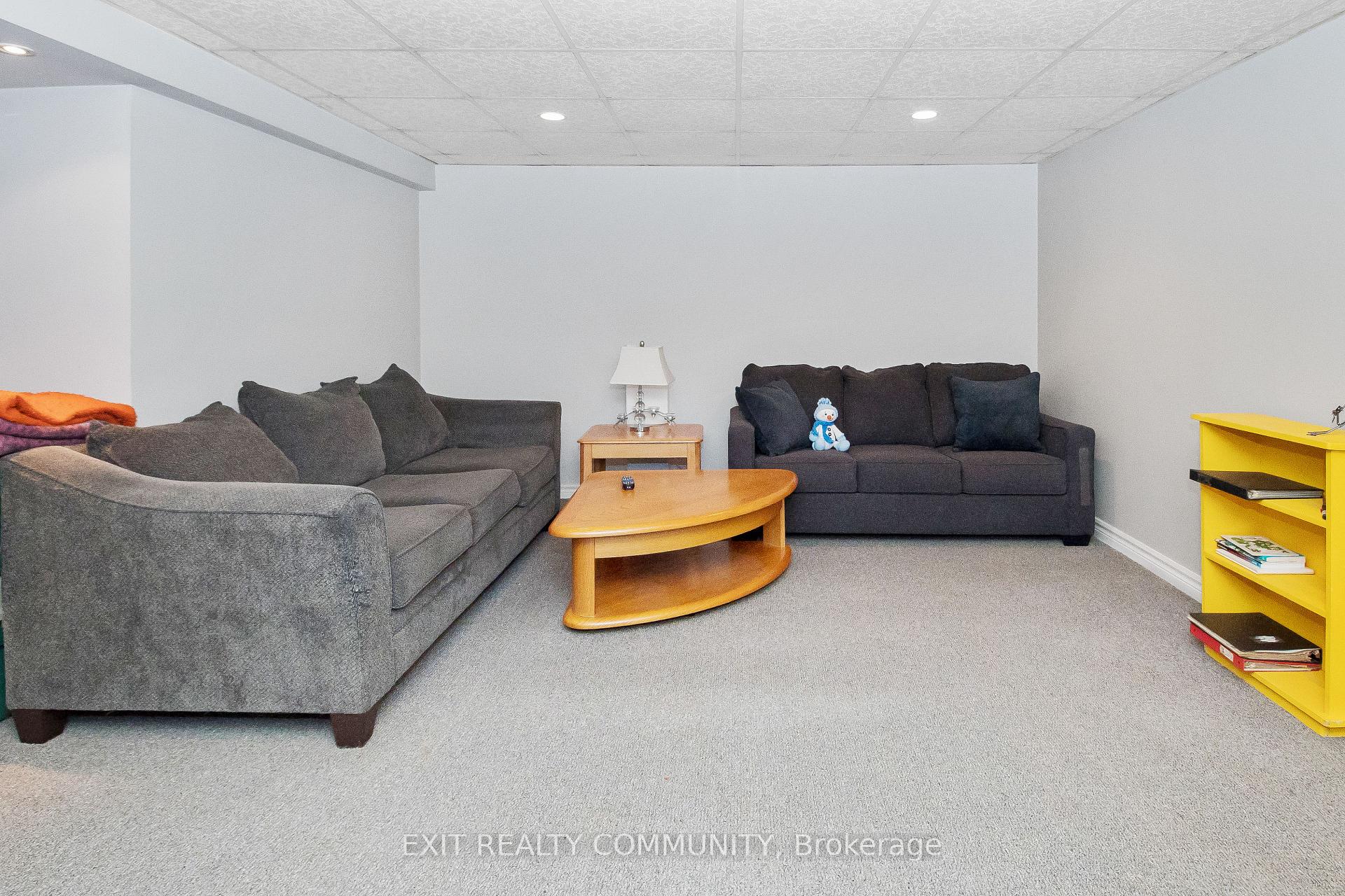Photo 19 of 6308 William Street, Lucan Biddulph, Lucan — HOMEH