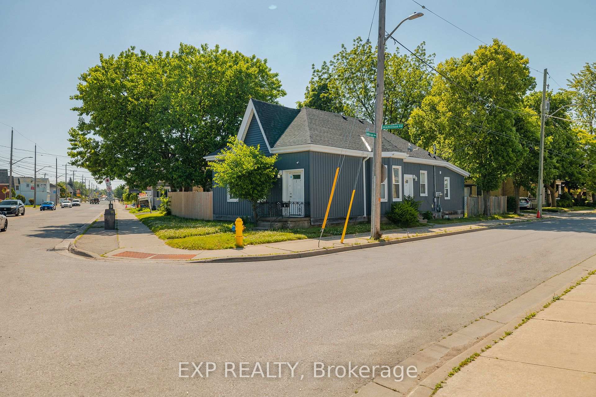 Photo 2 of 445 Hamilton Road, London, East L — HOMEH