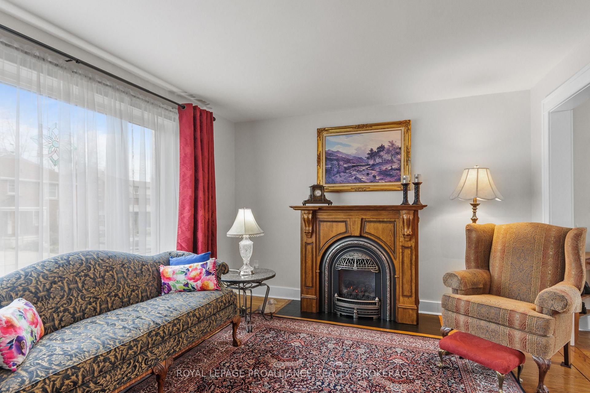 Photo 5 of 196 Willingdon Avenue, Kingston, Central City East — HOMEH