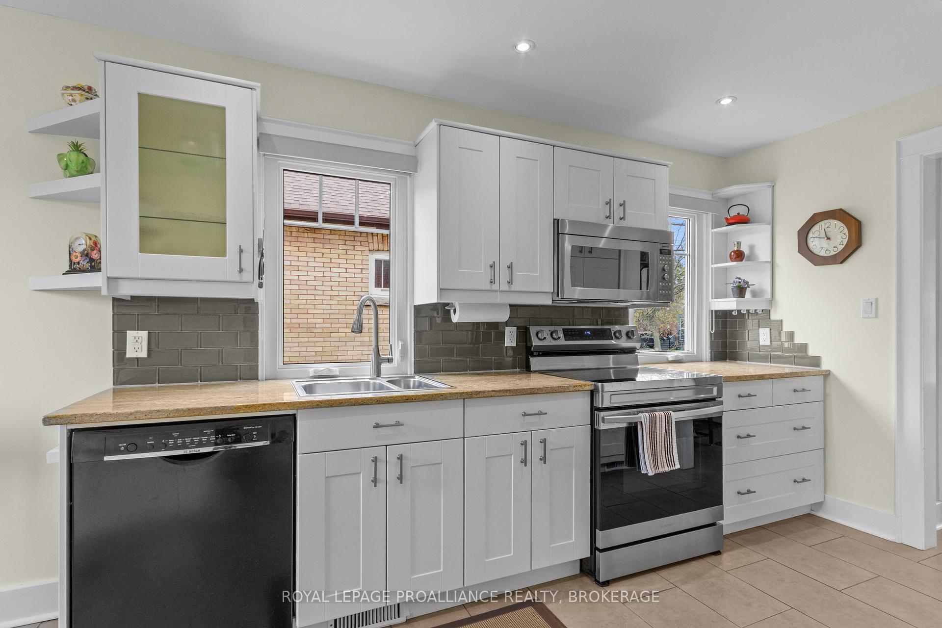 Photo 9 of 196 Willingdon Avenue, Kingston, Central City East — HOMEH