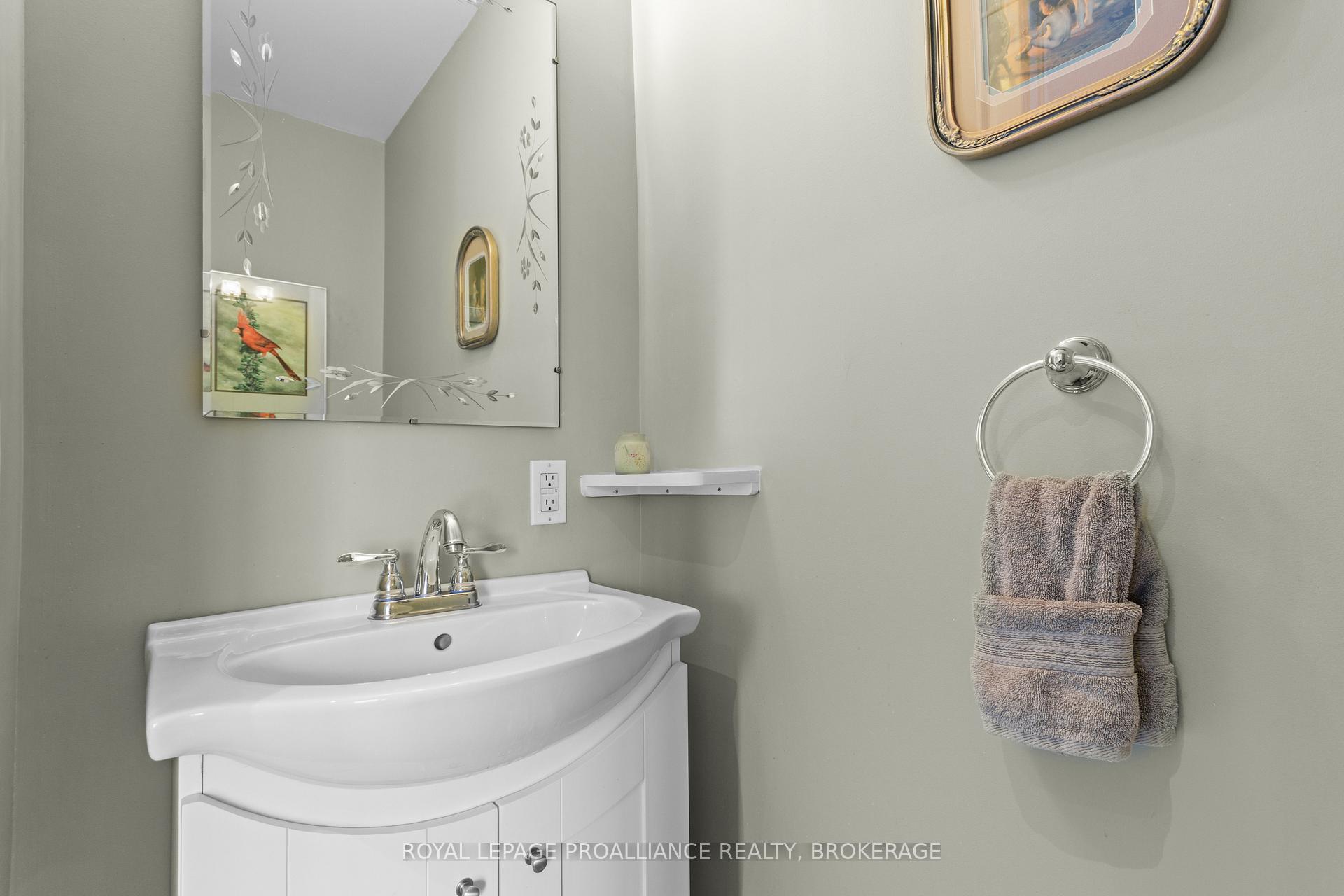 Photo 14 of 196 Willingdon Avenue, Kingston, Central City East — HOMEH