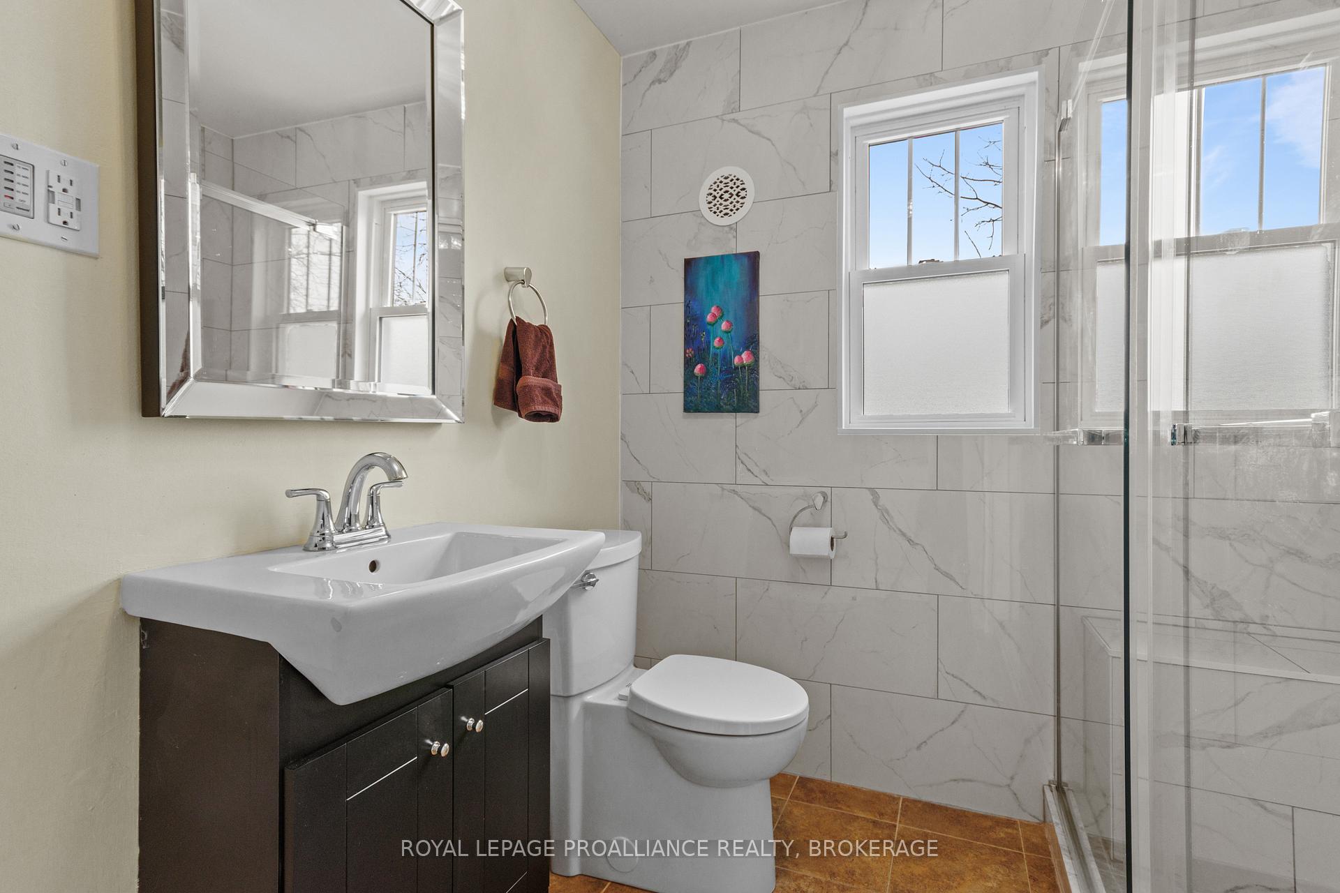 Photo 17 of 196 Willingdon Avenue, Kingston, Central City East — HOMEH