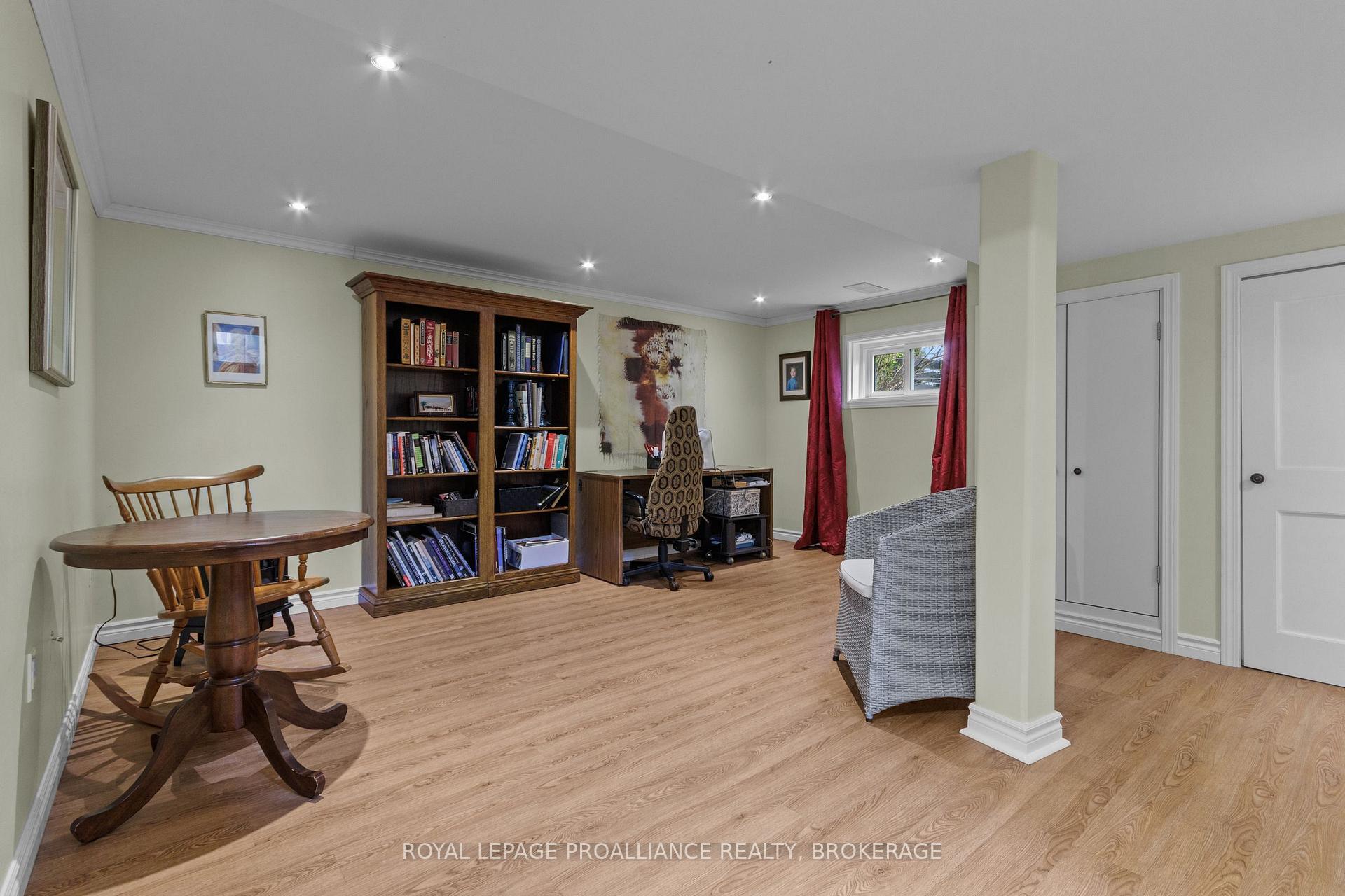 Photo 21 of 196 Willingdon Avenue, Kingston, Central City East — HOMEH