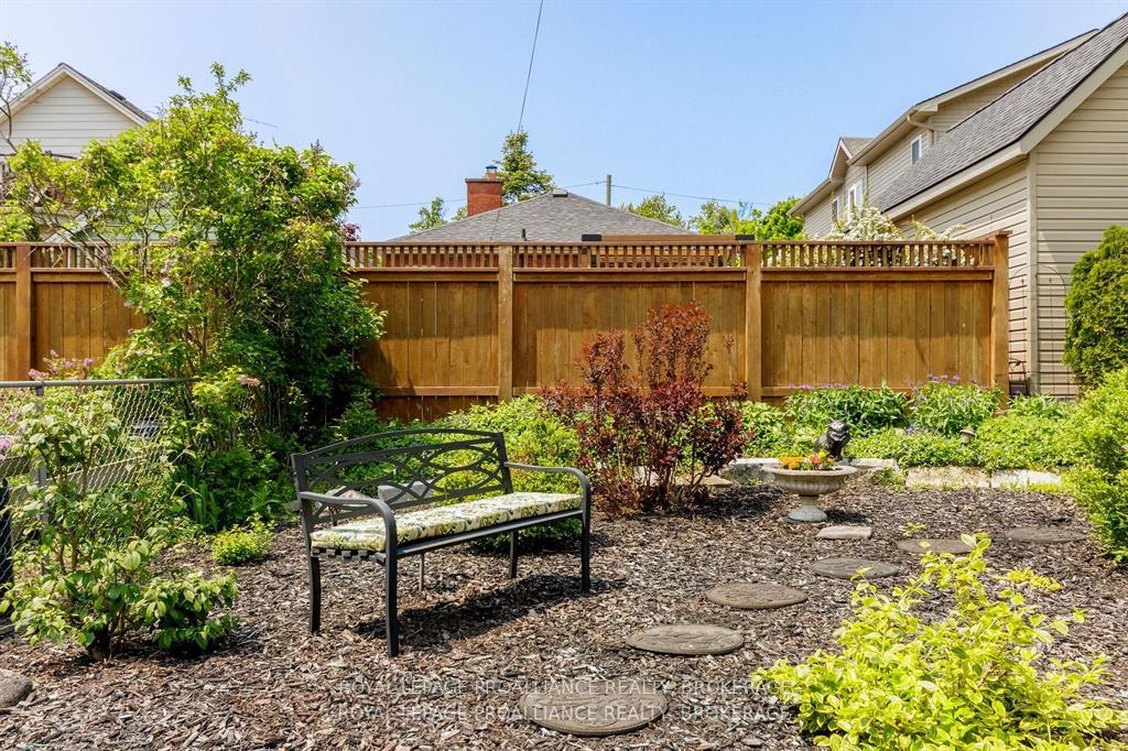 Photo 27 of 196 Willingdon Avenue, Kingston, Central City East — HOMEH