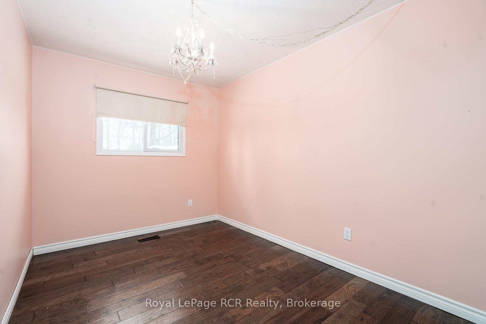 Photo 13 of 672 Kennard Crescent, Kincardine — HOMEH