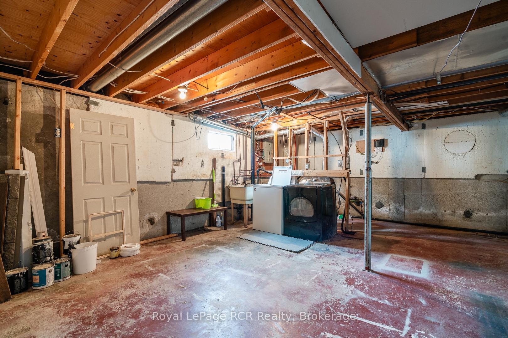 Photo 19 of 672 Kennard Crescent, Kincardine — HOMEH