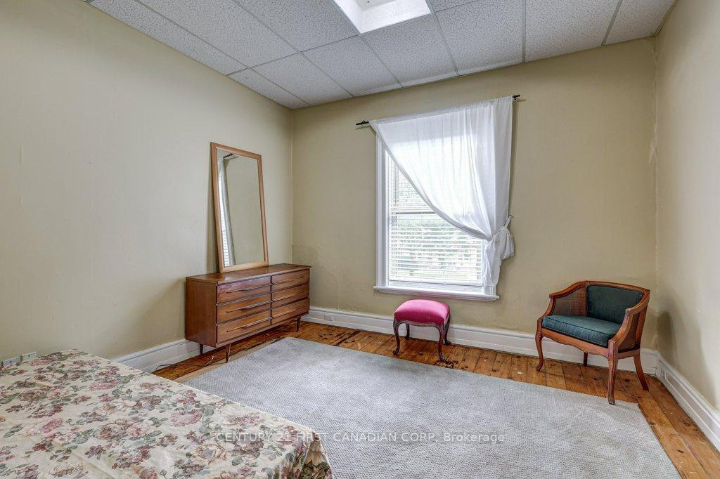 Photo 2 of Unit 2, 193 Waterloo Street, London, East K — HOMEH