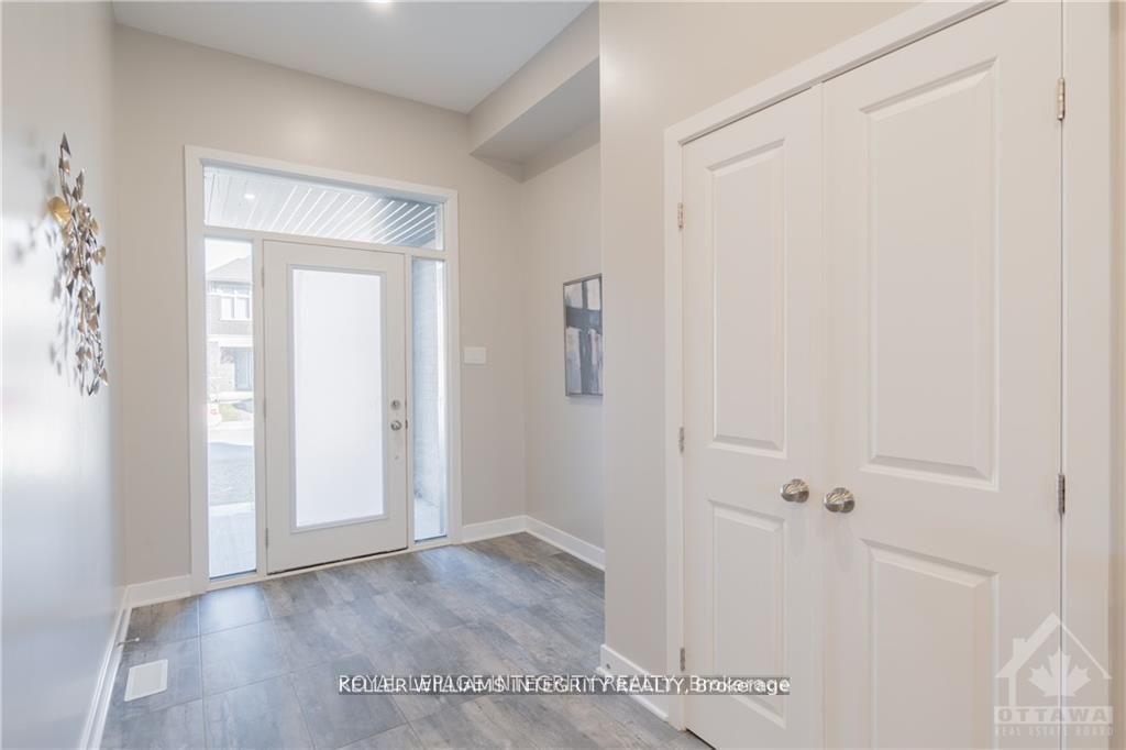 Photo 2 of 551 Triangle Street, Ottawa, Kanata - Emerald Meadows/Trailwest — HOMEH