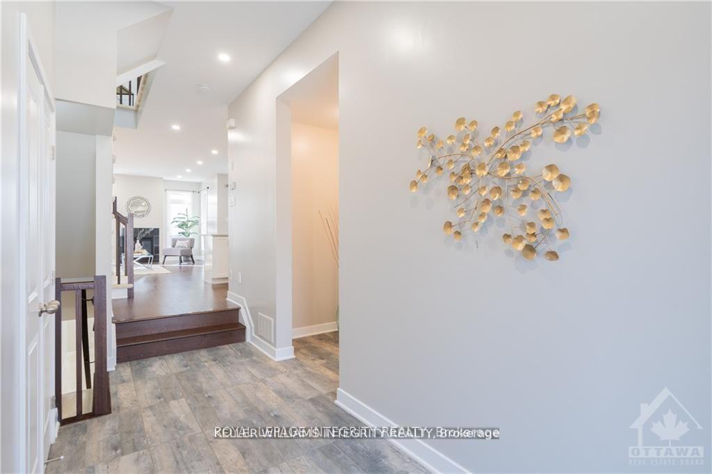 Photo 3 of 551 Triangle Street, Ottawa, Kanata - Emerald Meadows/Trailwest — HOMEH