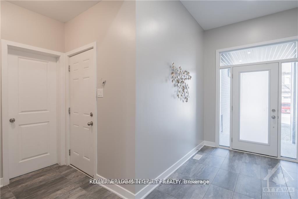 Photo 5 of 551 Triangle Street, Ottawa, Kanata - Emerald Meadows/Trailwest — HOMEH