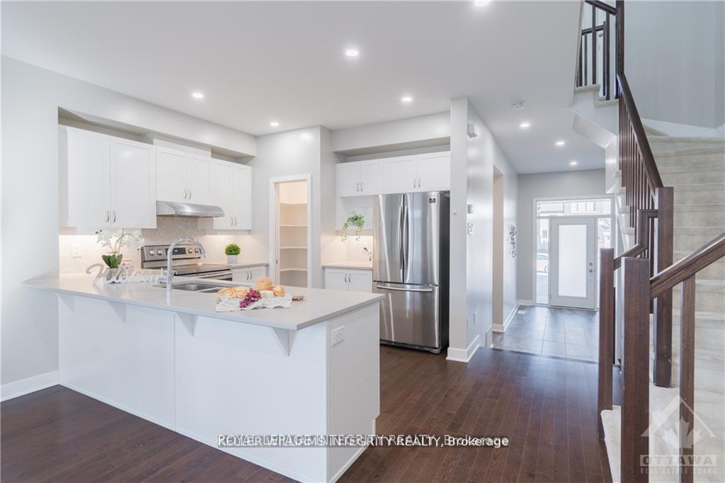 Photo 13 of 551 Triangle Street, Ottawa, Kanata - Emerald Meadows/Trailwest — HOMEH