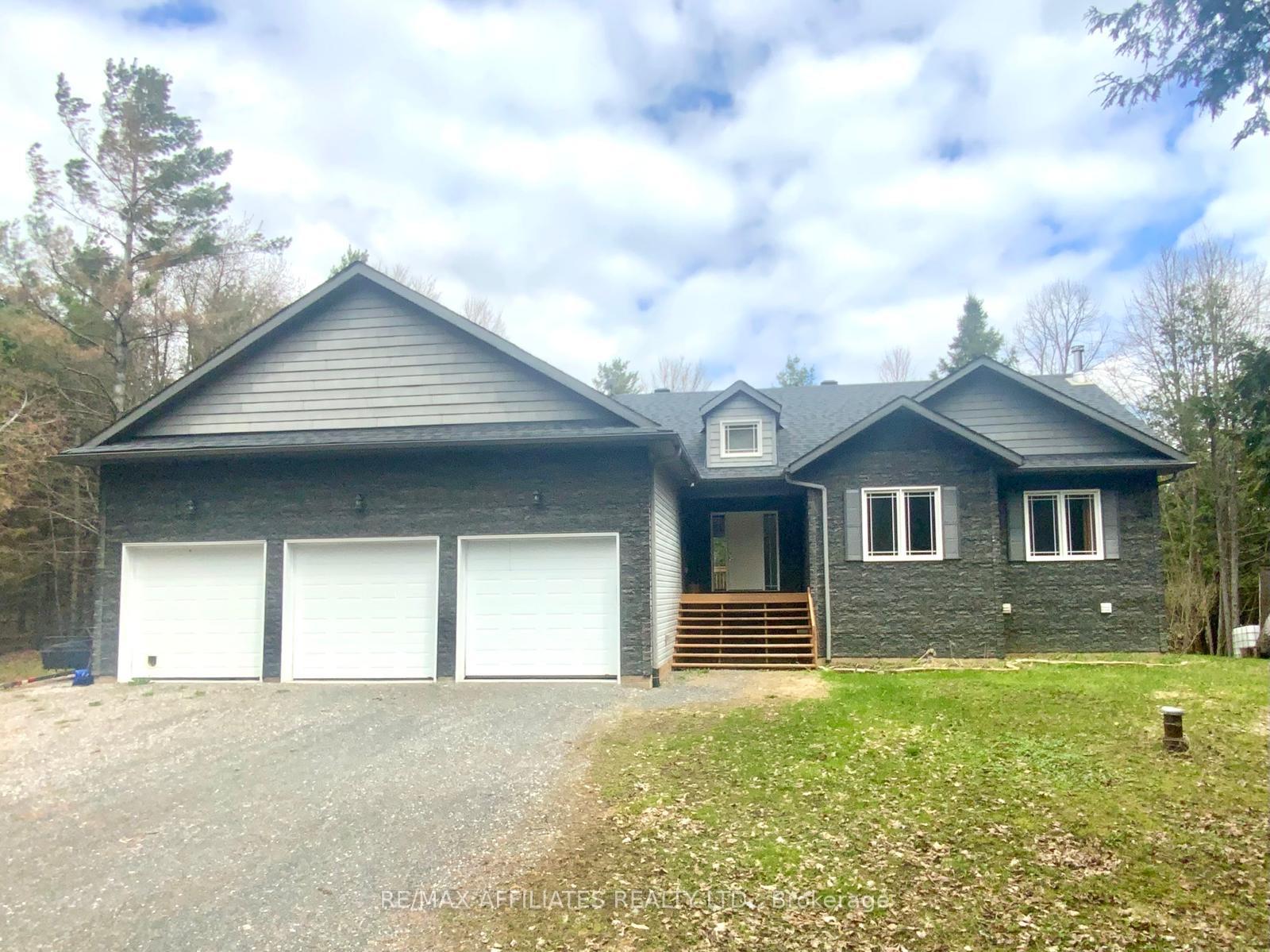 Photo 1 of 2678 Concession 11 E Road, Lanark Highlands, Lanark Highlands (Lanark) Twp — HOMEH