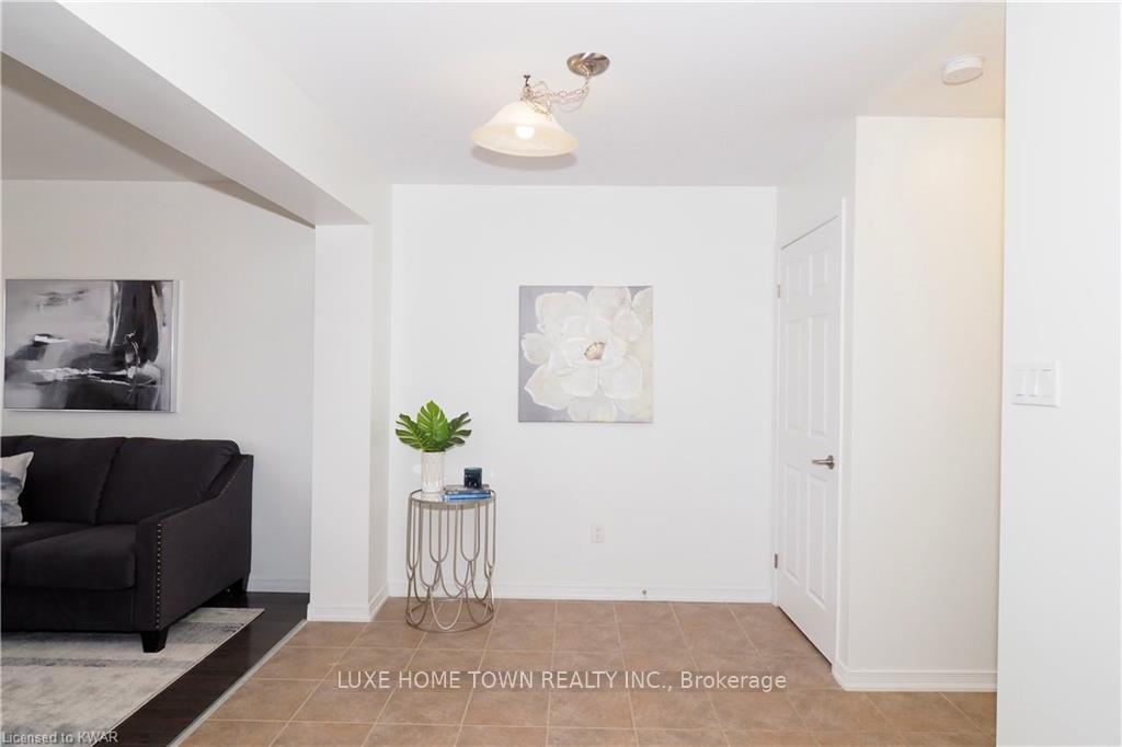 Photo 3 of 74 Glenvista Drive, Kitchener — HOMEH