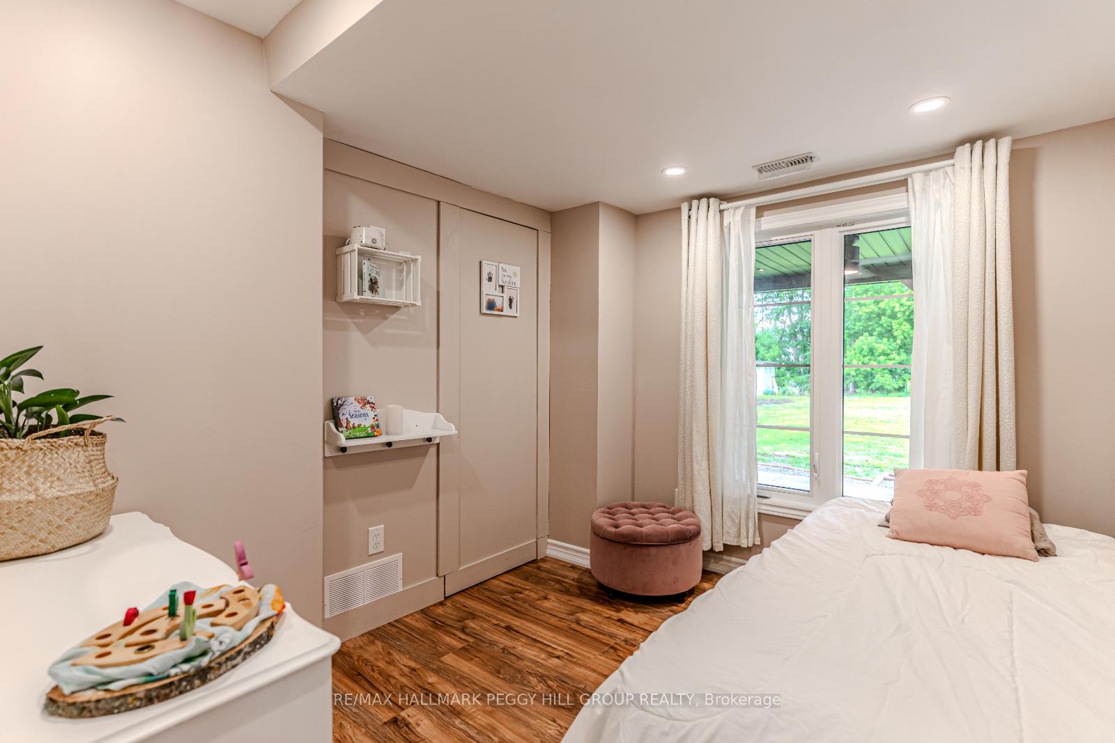 Photo 6 of 1011 Gilmore Avenue, Innisfil, Lefroy — HOMEH